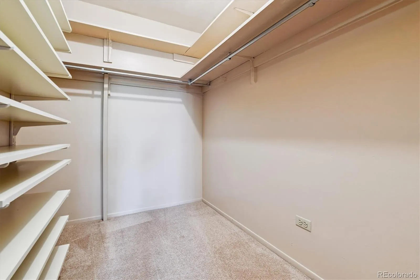585 S Alton Way #4D Denver CO 80247 MLS #REC4151487 05182026224052 1600 12