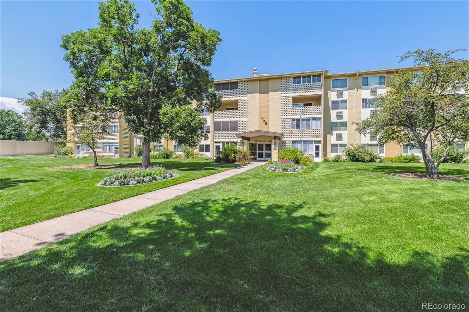 585 S Alton Way #4D Denver CO 80247 MLS #REC4151487 05182026224052 1600 16