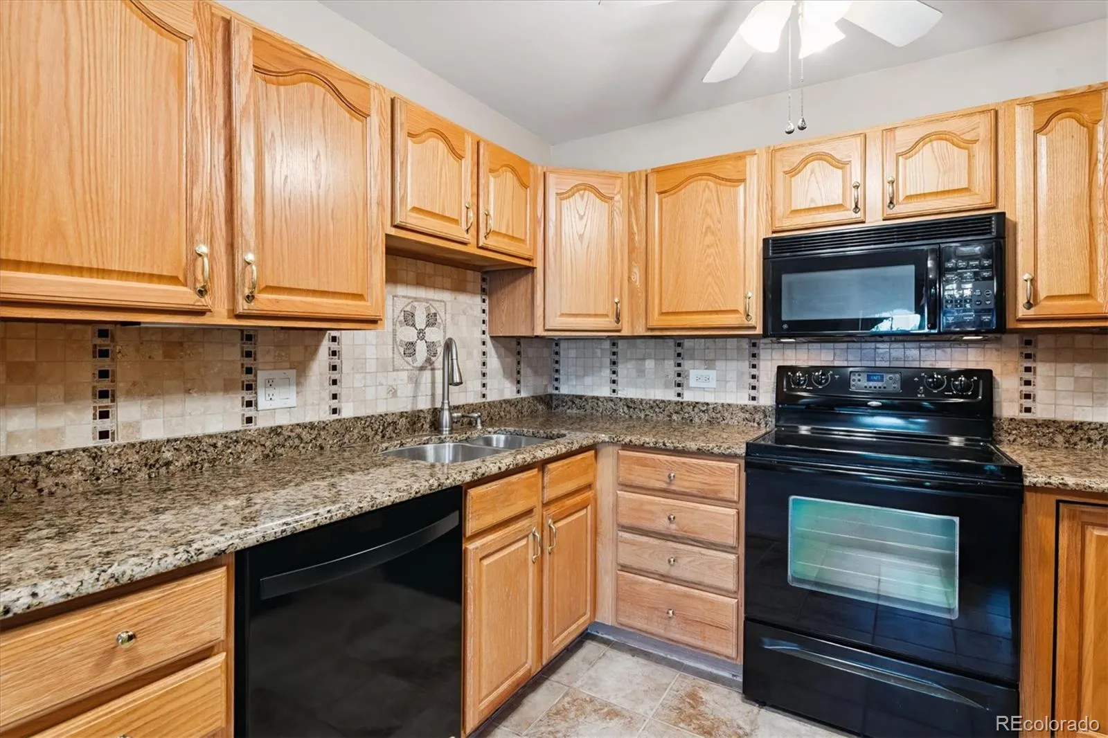 585 S Alton Way #4D Denver CO 80247 MLS #REC4151487 05182026224052 1600 2