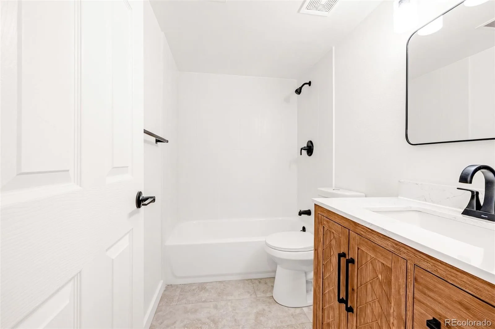 17396 E Rice Circle #D Aurora CO 80015 MLS #REC4151855 05302026045305 1600 28