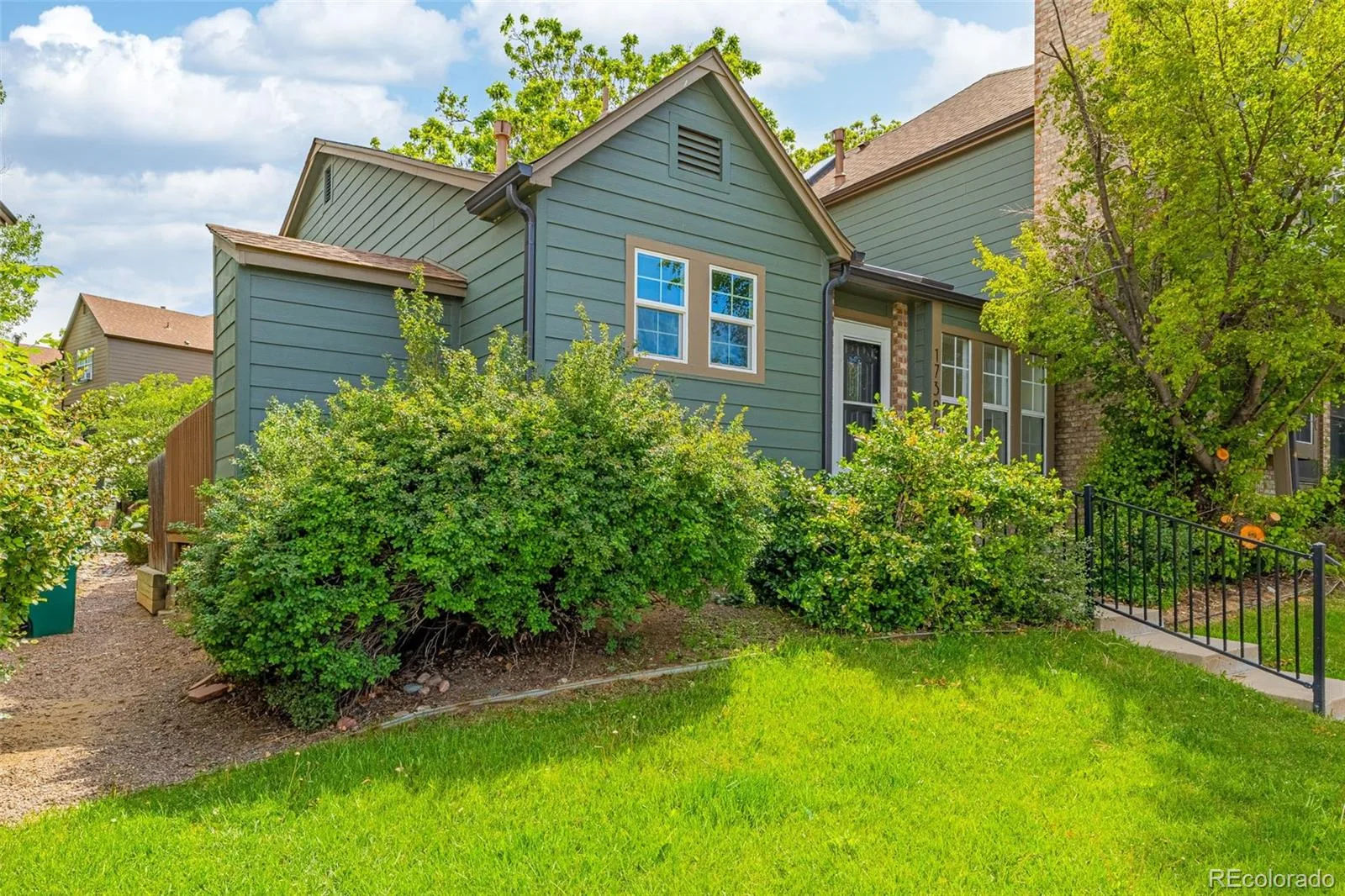 17396 E Rice Circle #D Aurora CO 80015 MLS #REC4151855 05302026045305 1600 42
