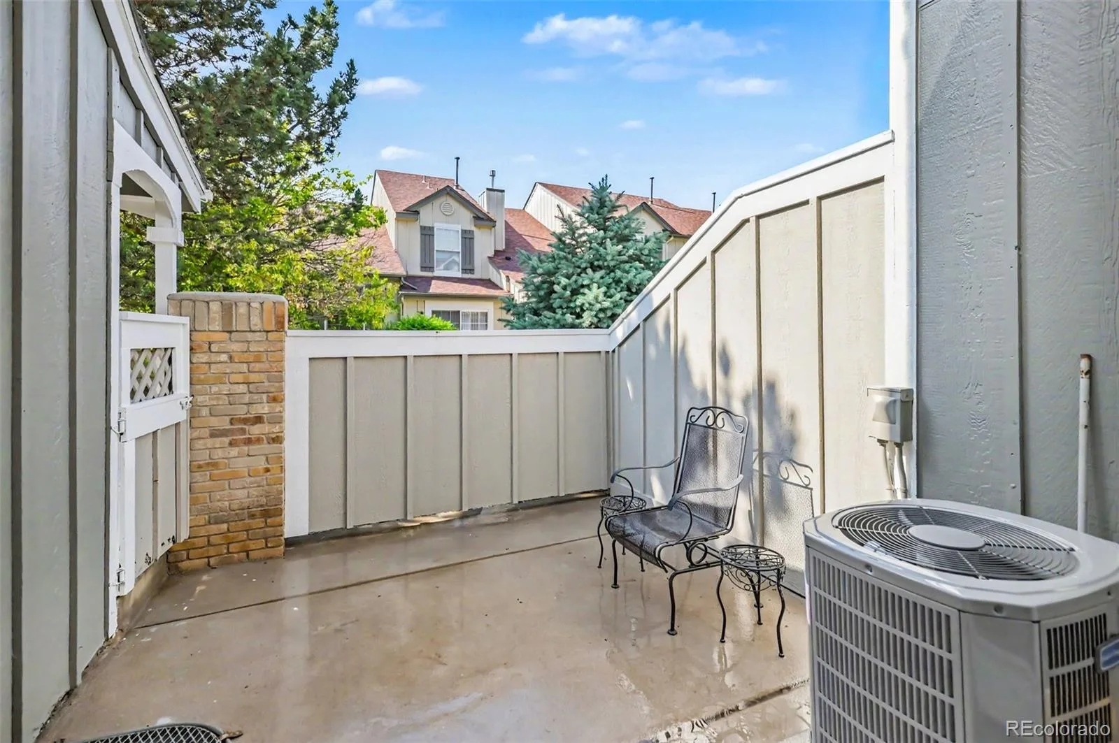 933 S Evanston Circle Aurora CO 80012 MLS #REC4153641 06262026170154 1600 10