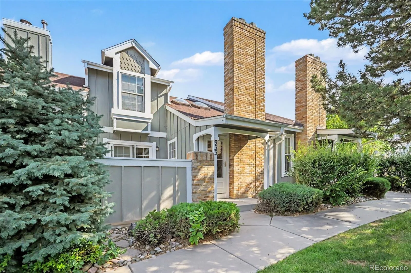 933 S Evanston Circle Aurora CO 80012 MLS #REC4153641 06262026170154 1600 2
