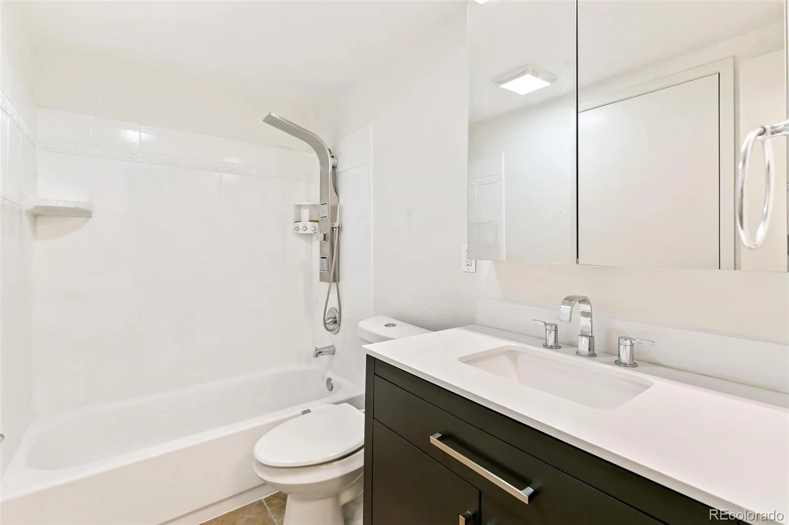 5902 S Willow Way Englewood CO 80111 | MLS #REC4155673 08132026203910 1600 13