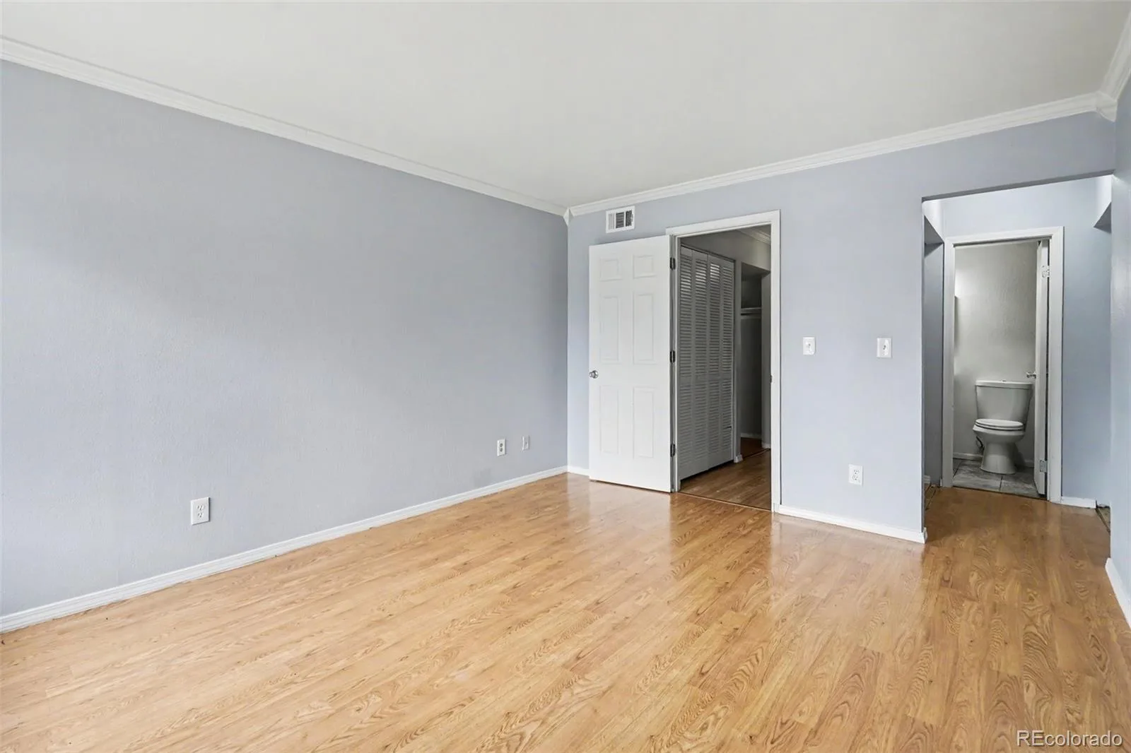 3558 S Depew Street #101 Denver CO 80235 MLS #REC4158085 06112026174820 1600 10