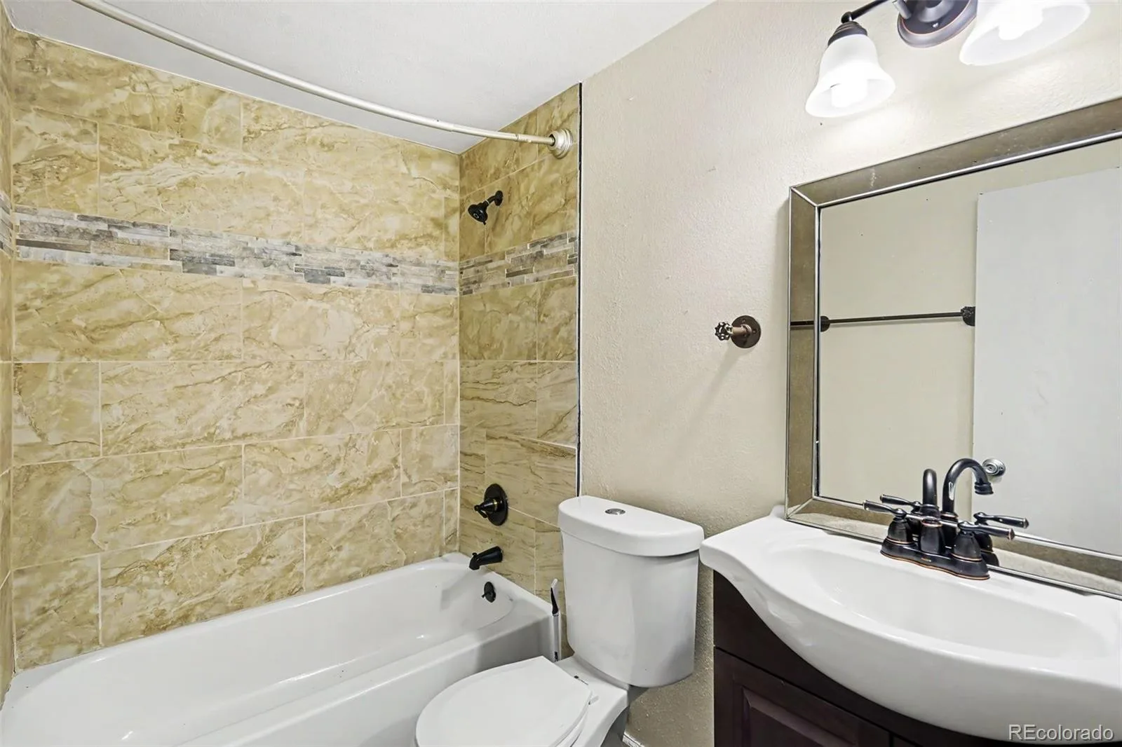 3558 S Depew Street #101 Denver CO 80235 MLS #REC4158085 06112026174820 1600 19