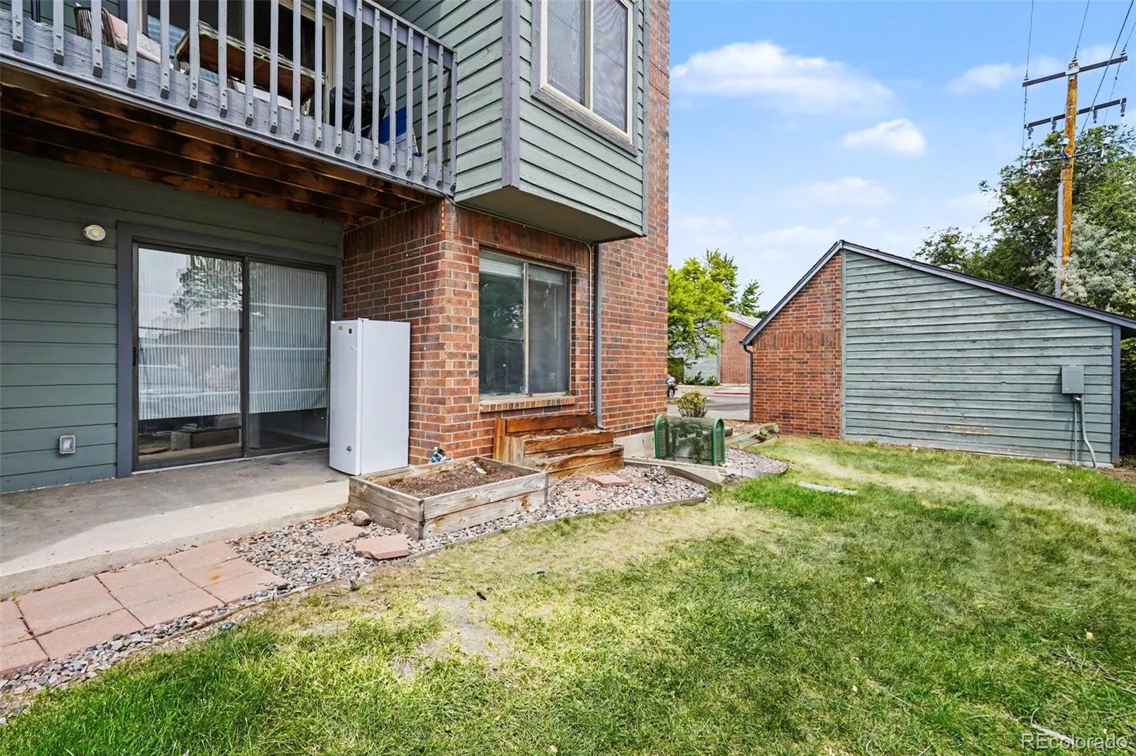 3558 S Depew Street #101 Denver CO 80235 MLS #REC4158085 06112026174820 1600 21