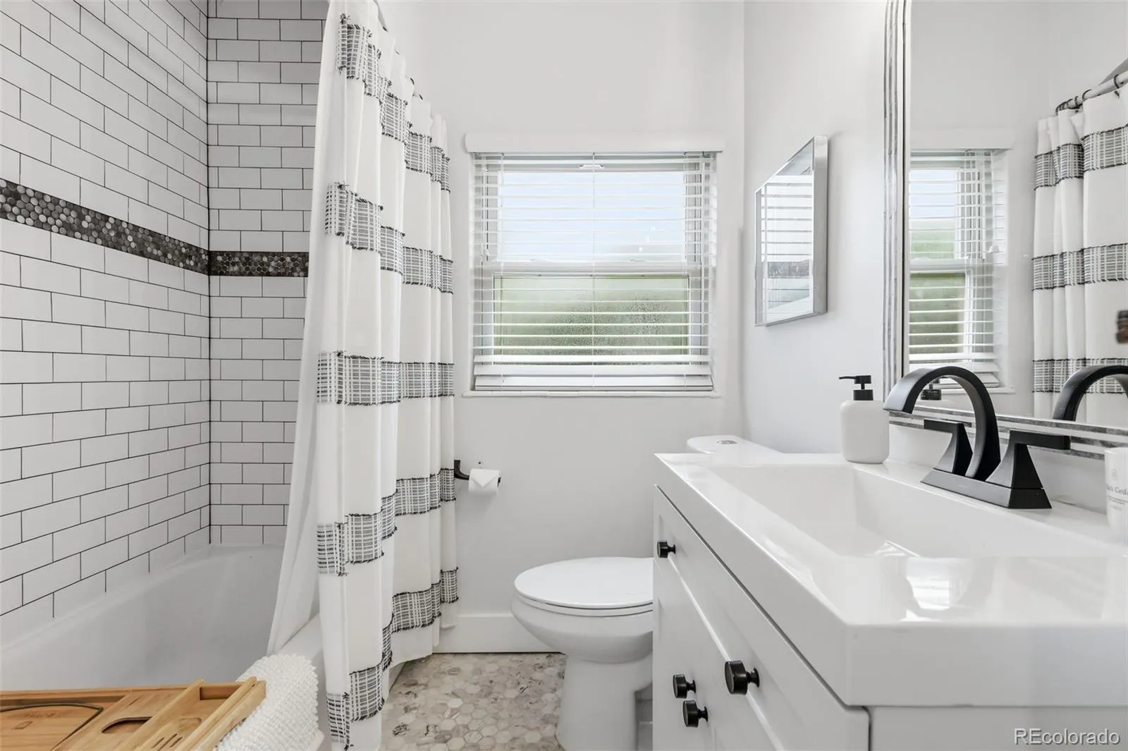 1220 Glencoe Street Denver CO 80220 MLS #REC4160188 04242026025002 1600 17