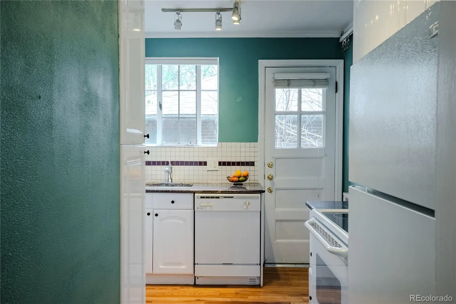 485 S Logan Street #7 Denver CO 80209 MLS #REC4160776 05122026042128 1600 12