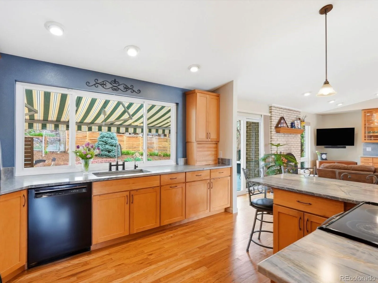 04092026152602 1600 11