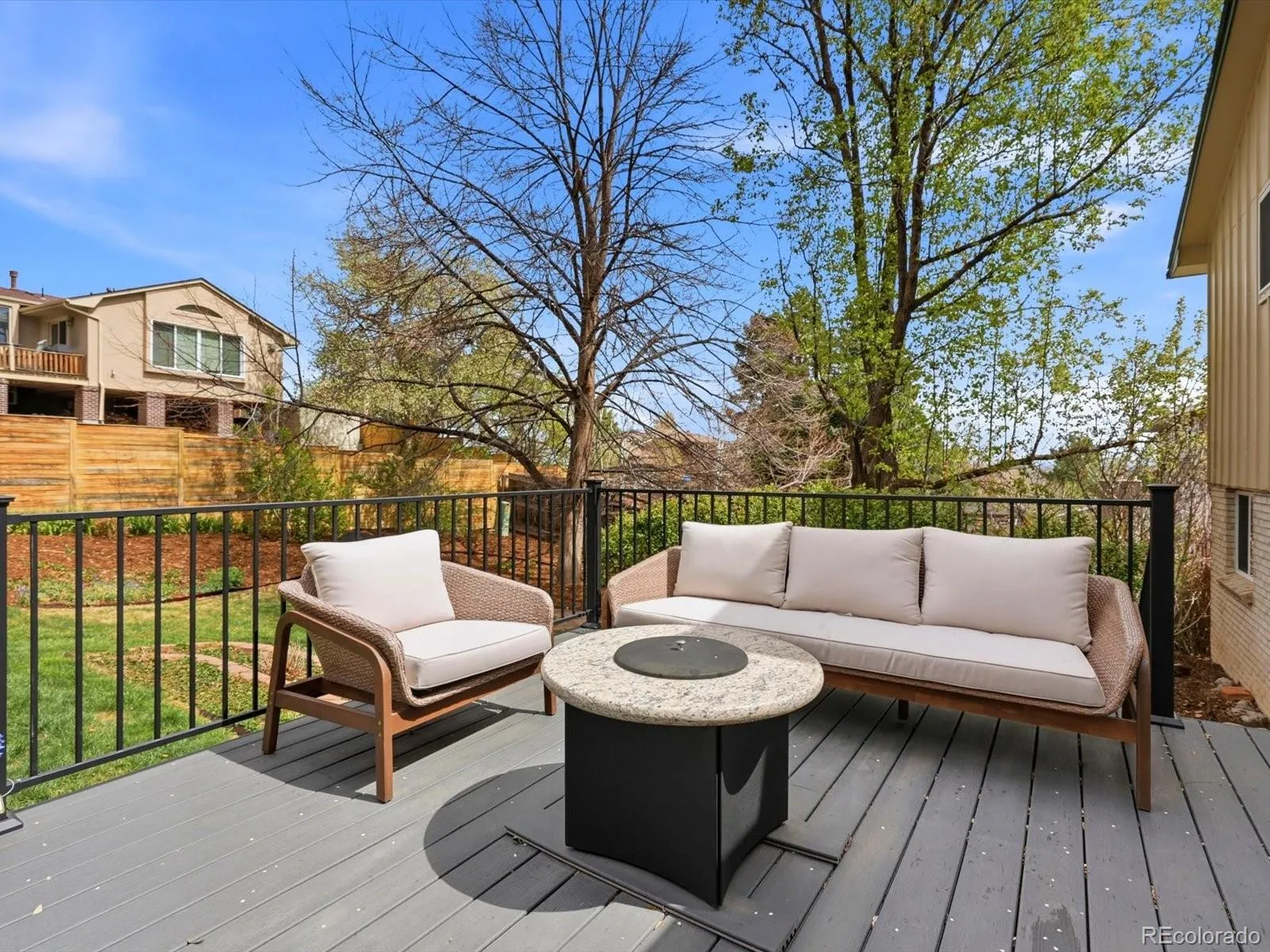 04092026152602 1600 22