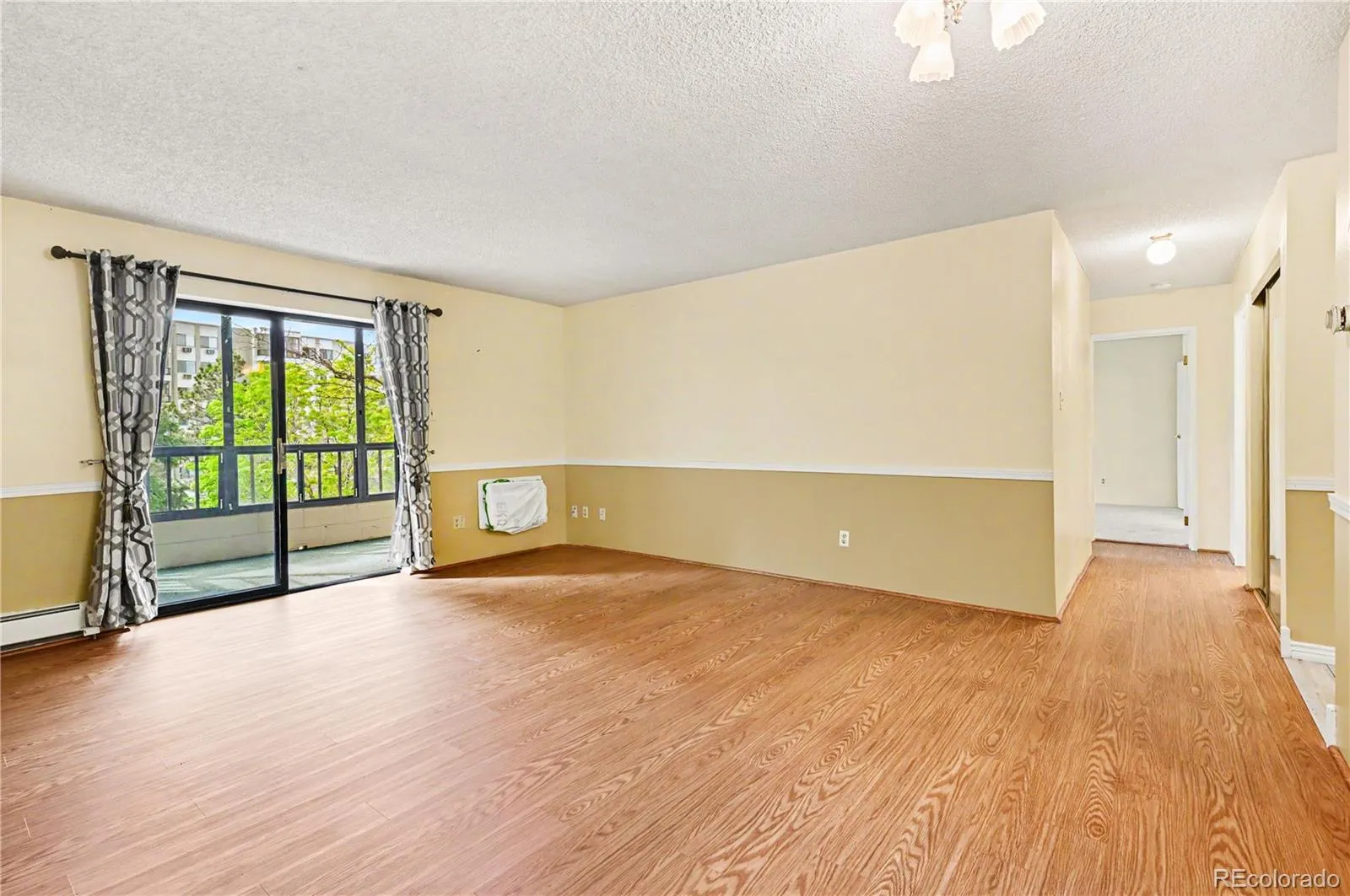 13890 East Marina Drive #206 Aurora CO 80014 MLS #REC4162411 05282026022741 1600 5