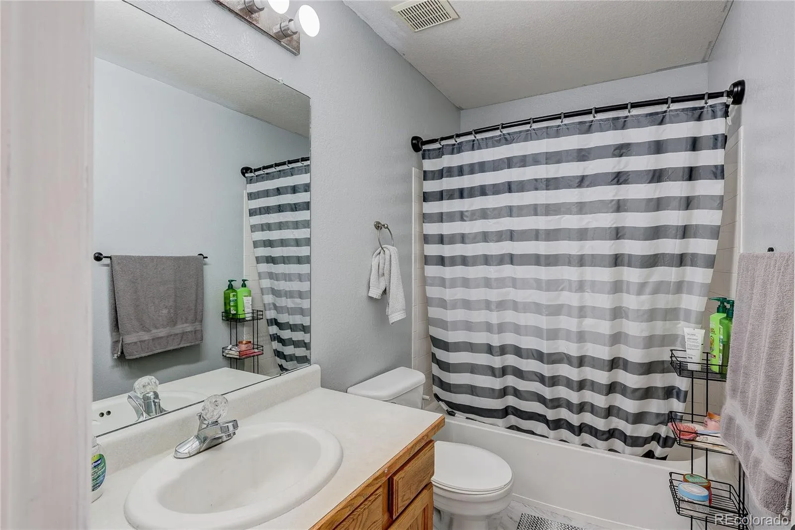 5647 S Quatar Court Centennial CO 80015 | MLS #REC4165679 07092026180344 1600 20