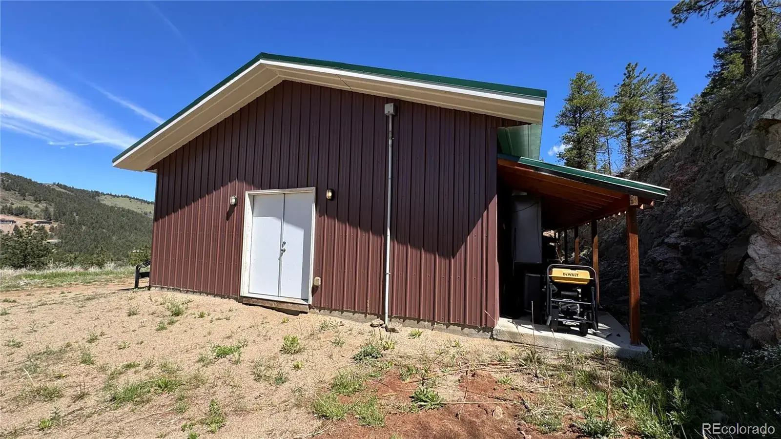 17222 Little Shadow Trail Littleton CO 80127 | MLS #REC4166191 10242025012534 1600 7