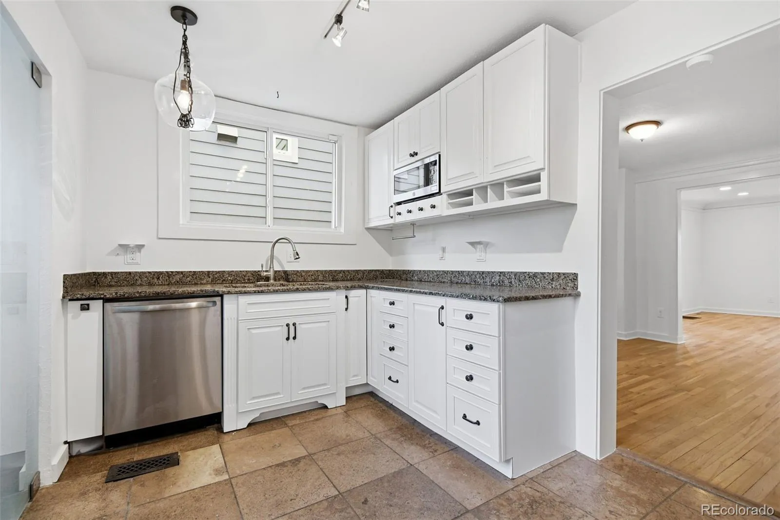 04102026152350 1600 15