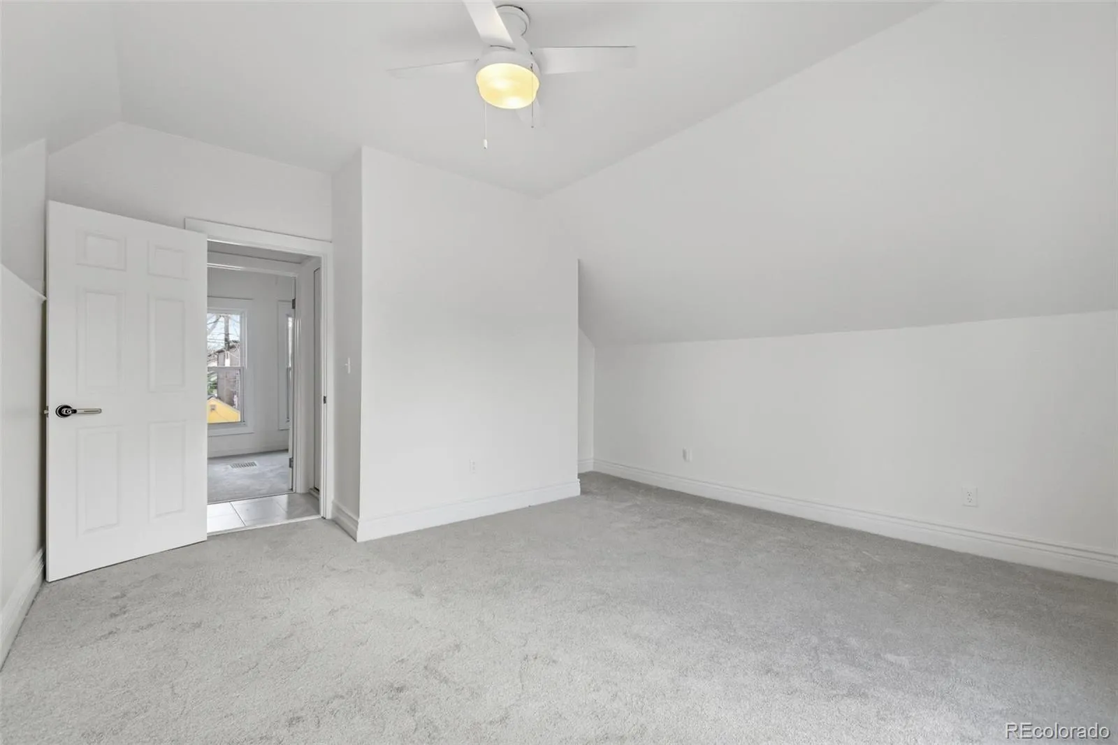 04102026152350 1600 25