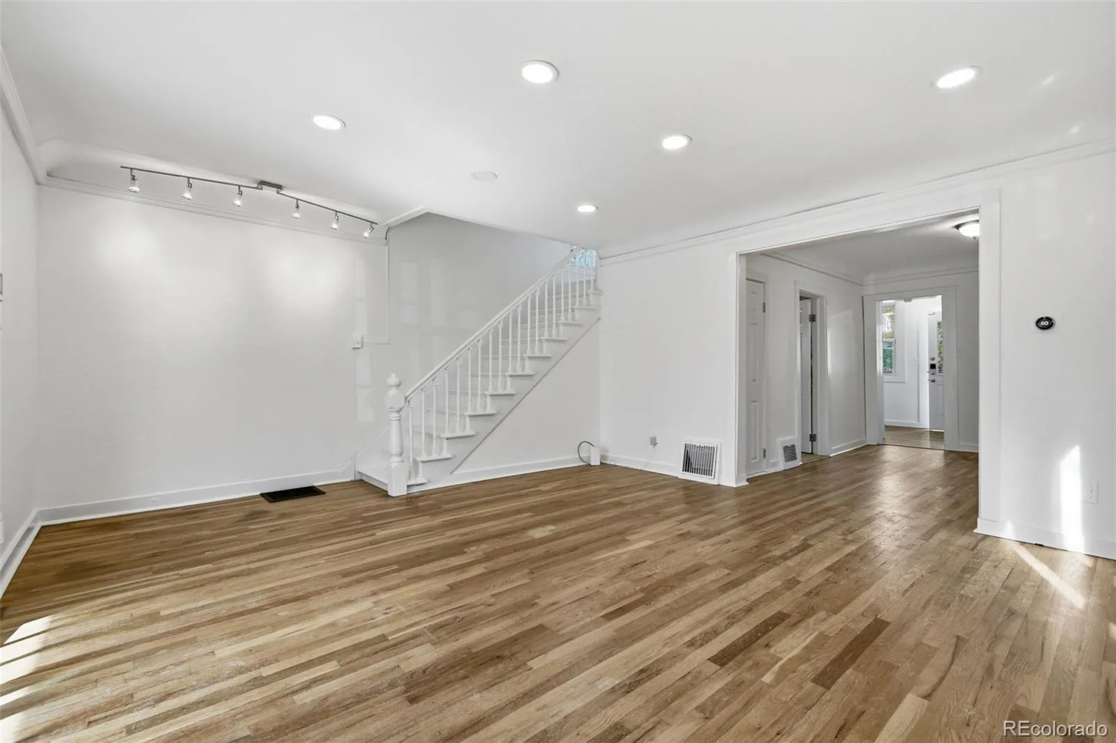 04102026152350 1600 8