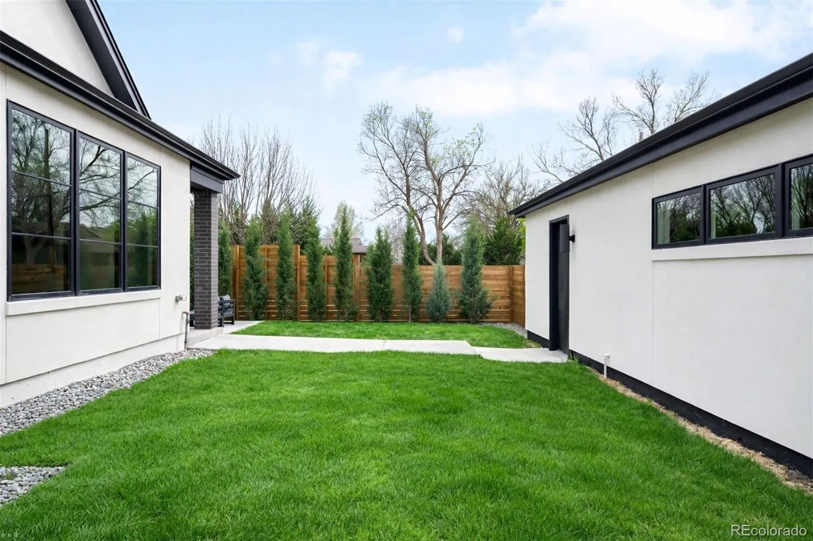 04102026212601 1600 41