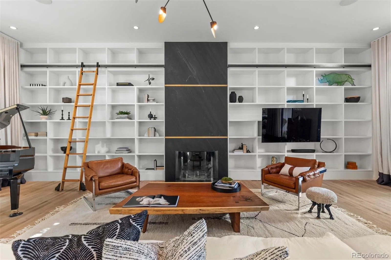 275 Vine Street Denver CO 80206 | MLS #REC4169305 10032026142434 1600 1
