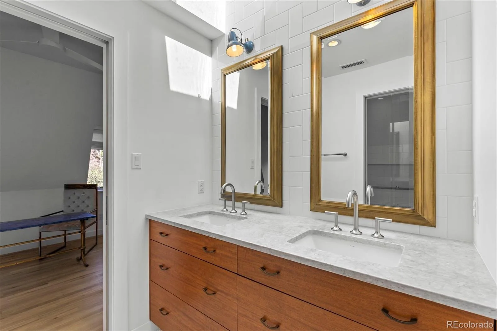 275 Vine Street Denver CO 80206 | MLS #REC4169305 10032026142434 1600 34