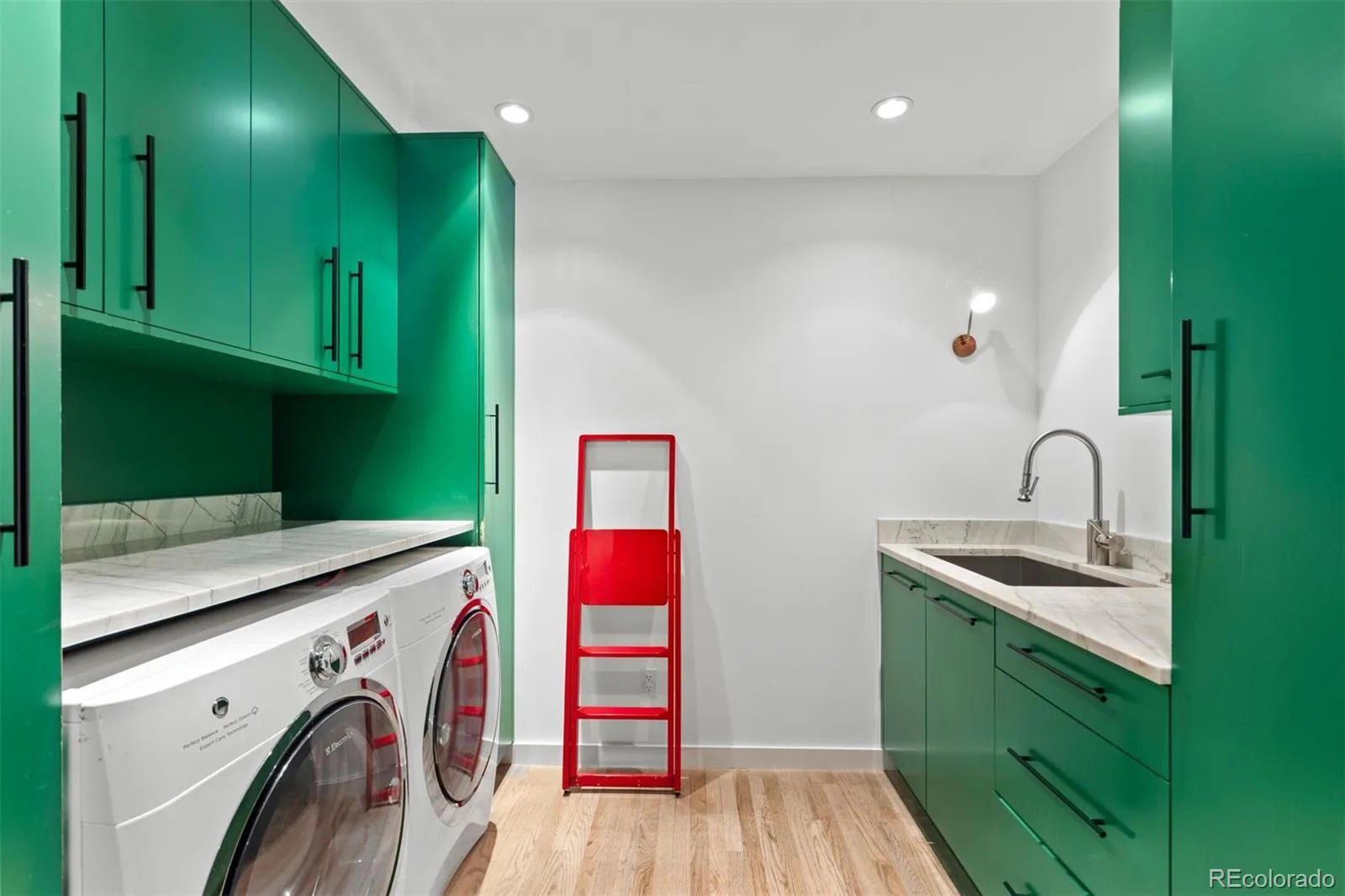 275 Vine Street Denver CO 80206 | MLS #REC4169305 10032026142434 1600 43