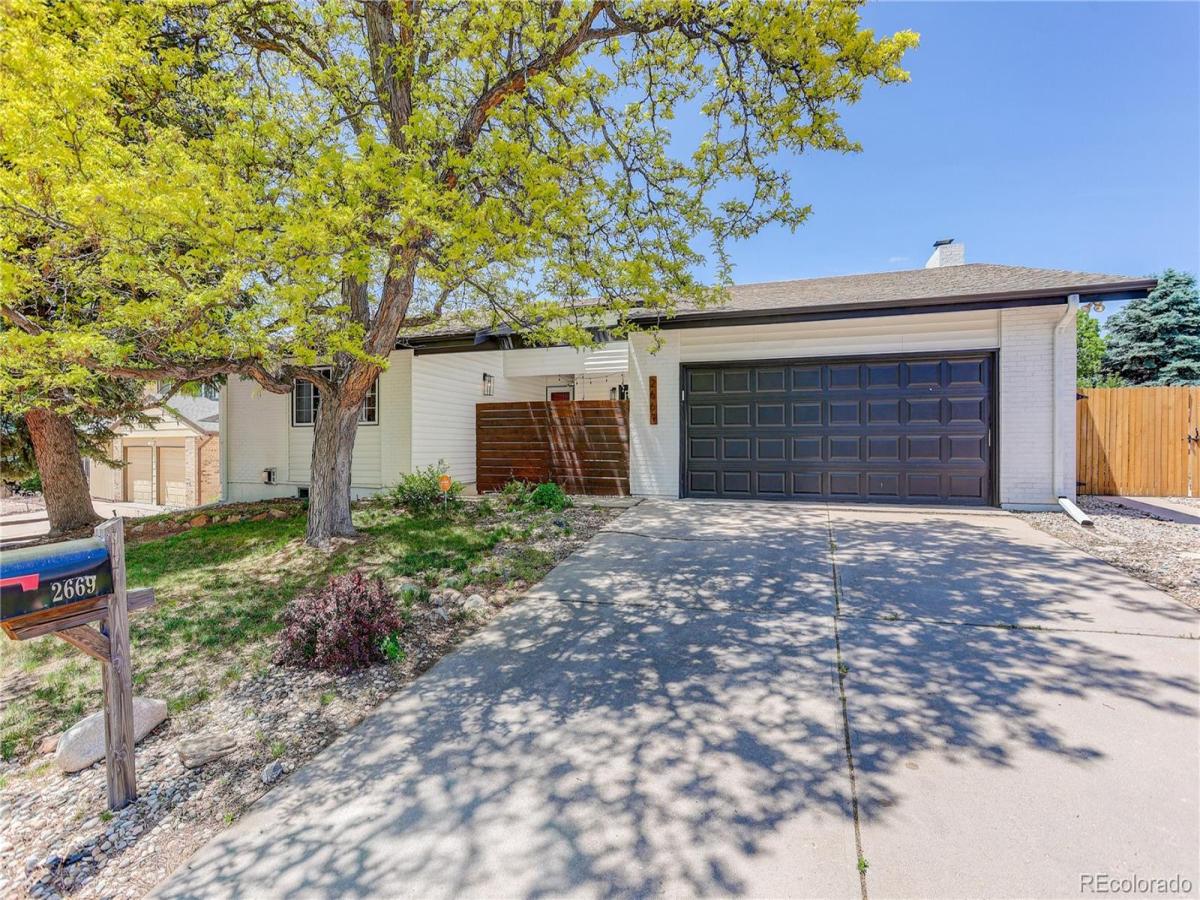 2669 S Moline Court Aurora CO 80014 | MLS #REC4169673 MLS #REC4169673 image #0
