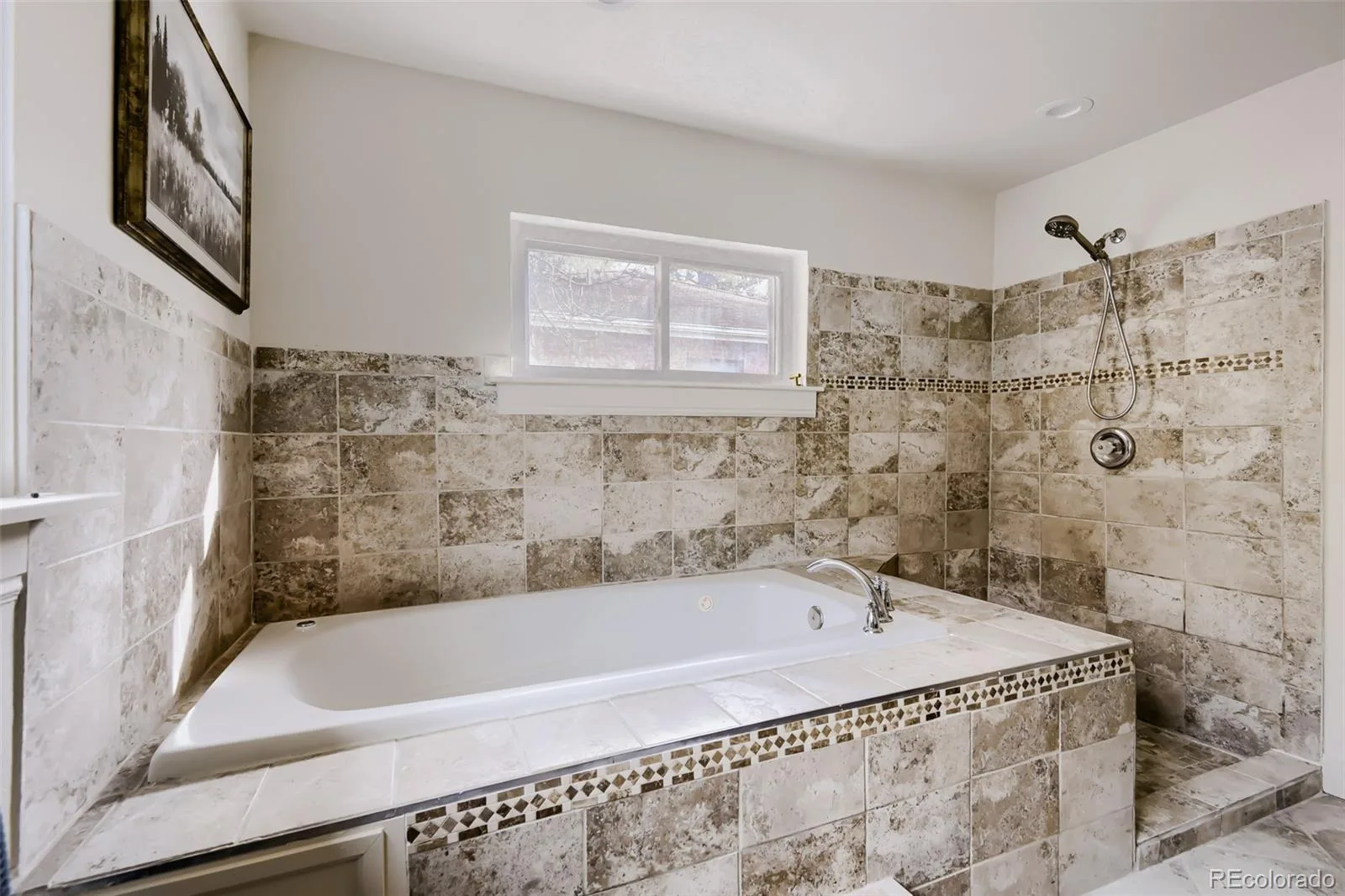 1174 Quentin Street Aurora CO 80011 | MLS #REC4169792 09242026000507 1600 16