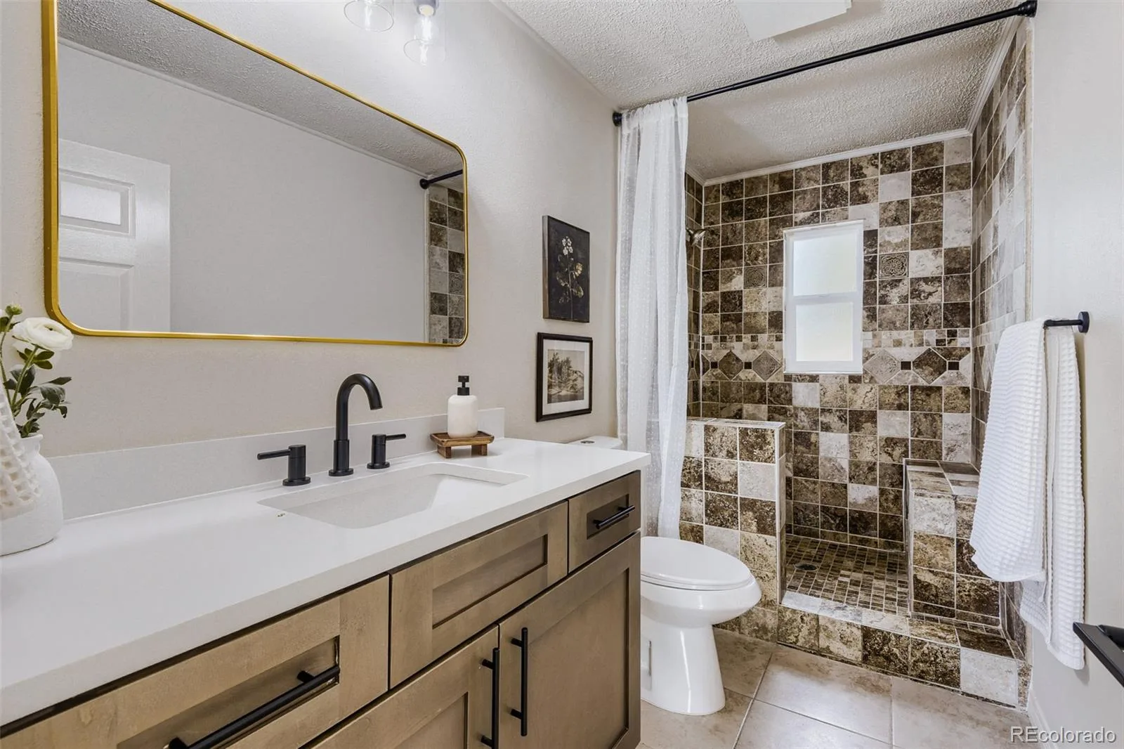 1174 Quentin Street Aurora CO 80011 | MLS #REC4169792 09242026000507 1600 24