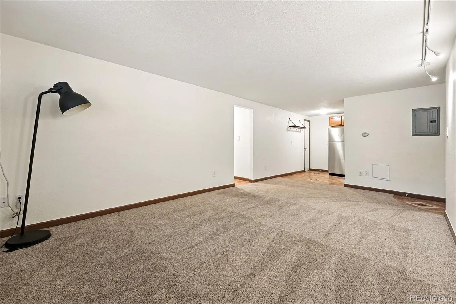 1045 N Clarkson Street #102 Denver CO 80218 MLS #REC4170068 05152026195337 1600 14