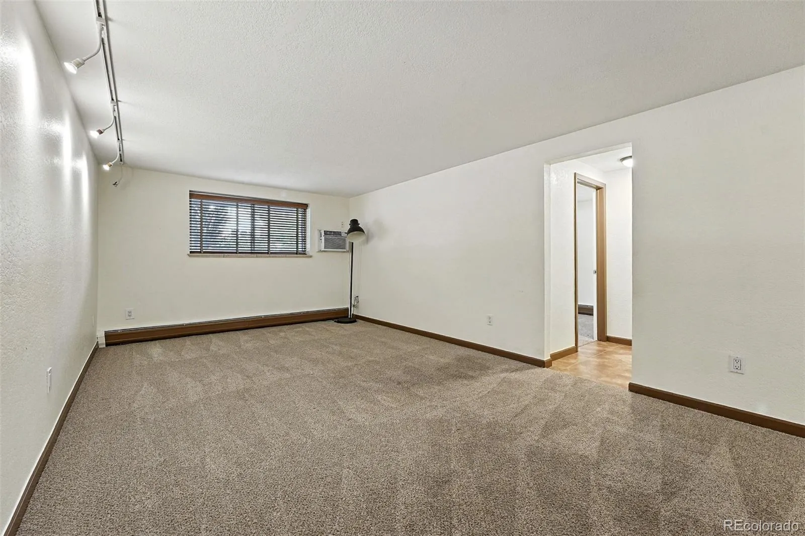 1045 N Clarkson Street #102 Denver CO 80218 MLS #REC4170068 05152026195337 1600 15