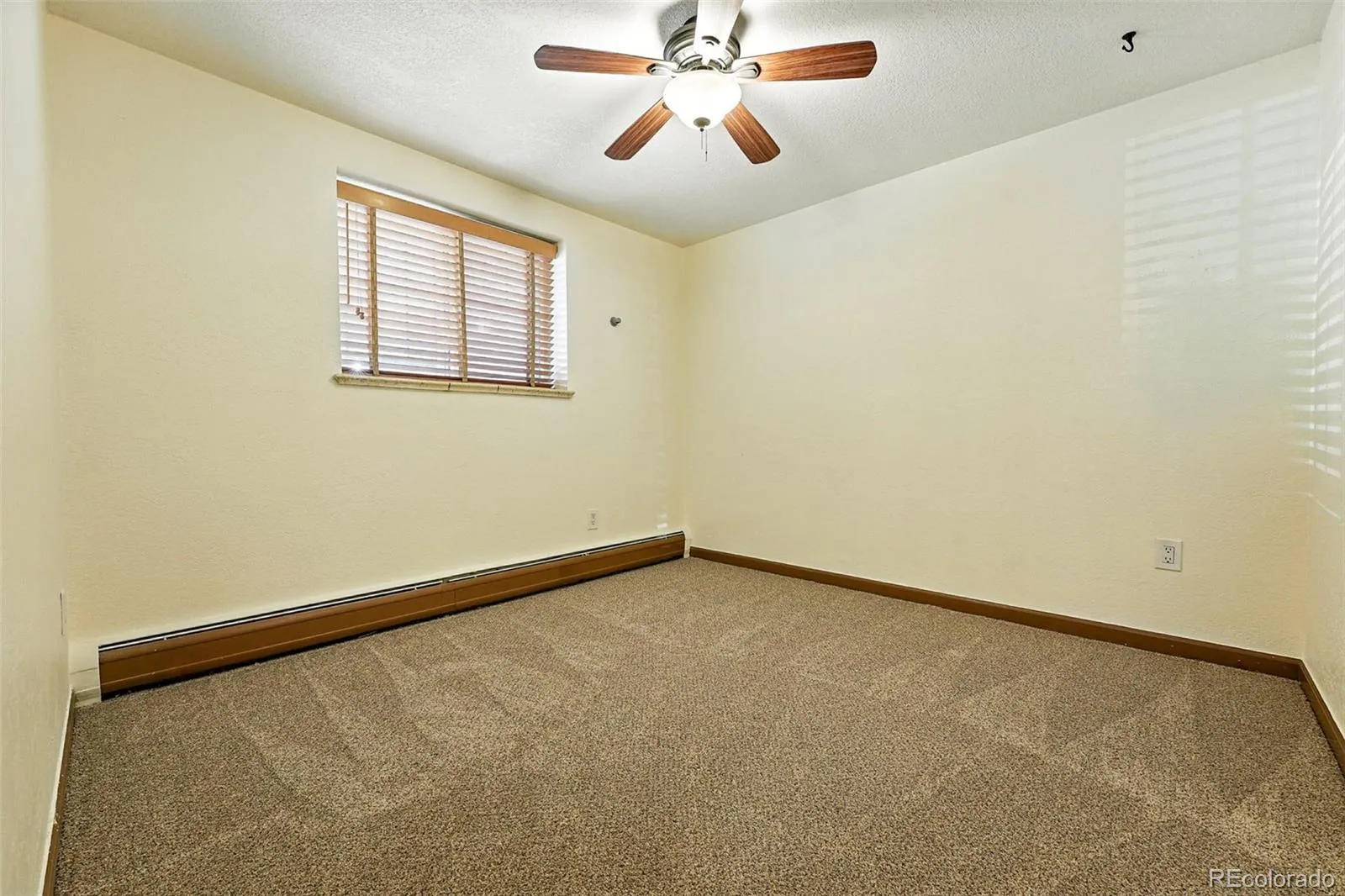 1045 N Clarkson Street #102 Denver CO 80218 MLS #REC4170068 05152026195337 1600 19