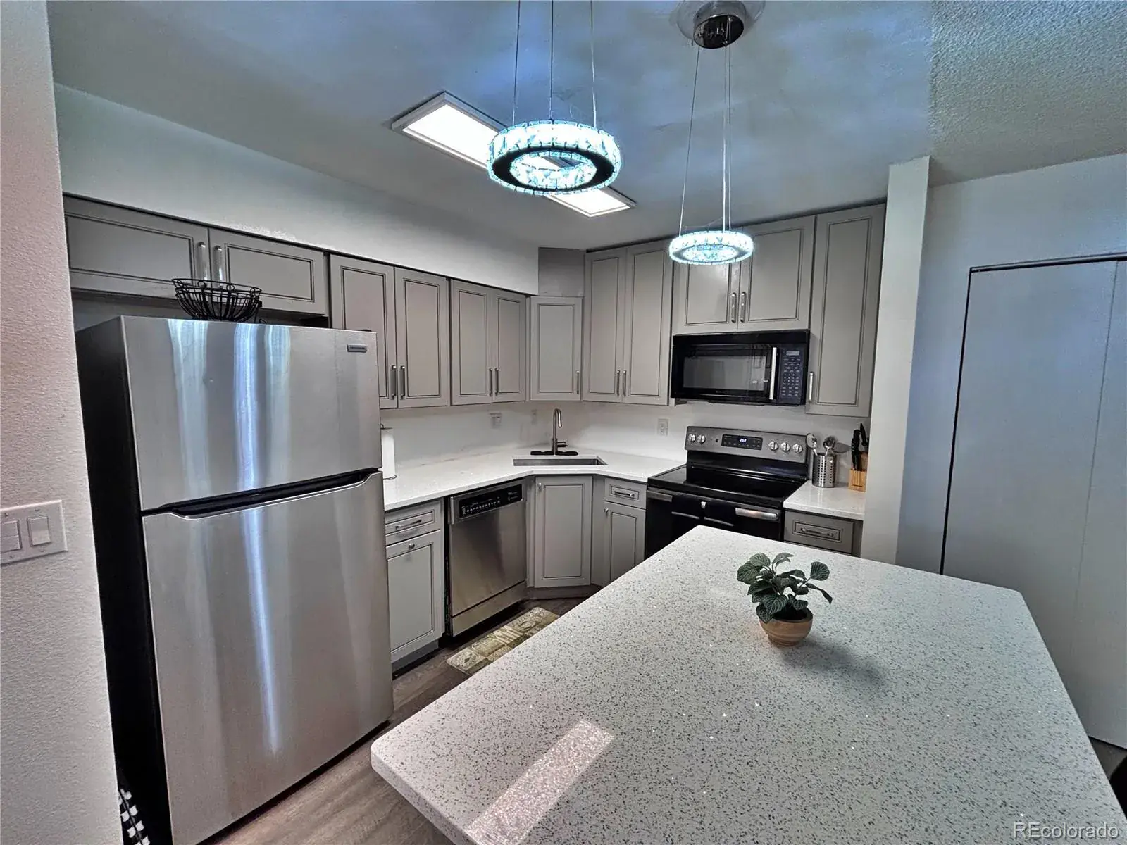 2280 S Oswego Way #105 Aurora CO 80014 MLS #REC4171417 09122025064141 1600 8