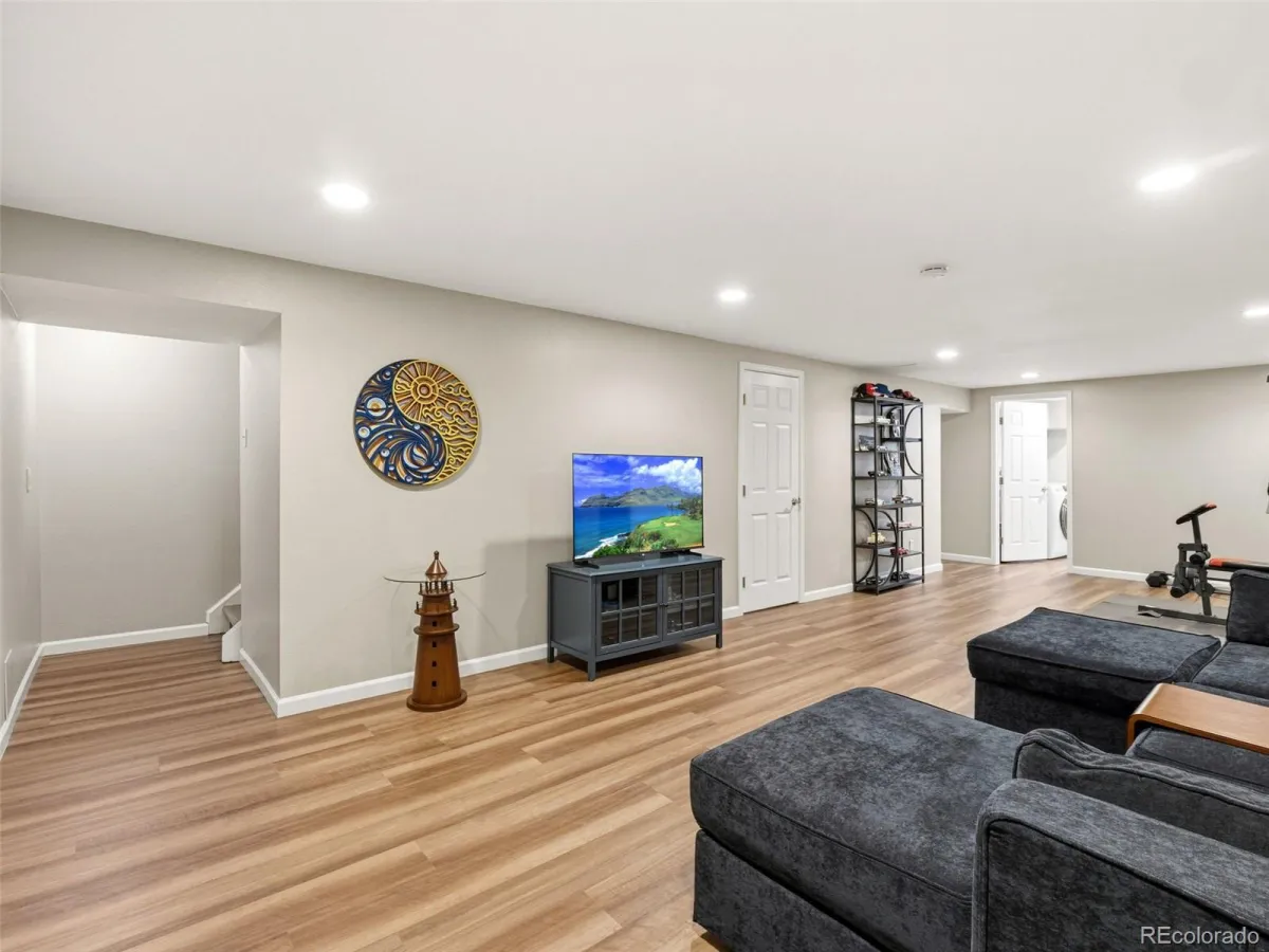 04182026170504 1200 24