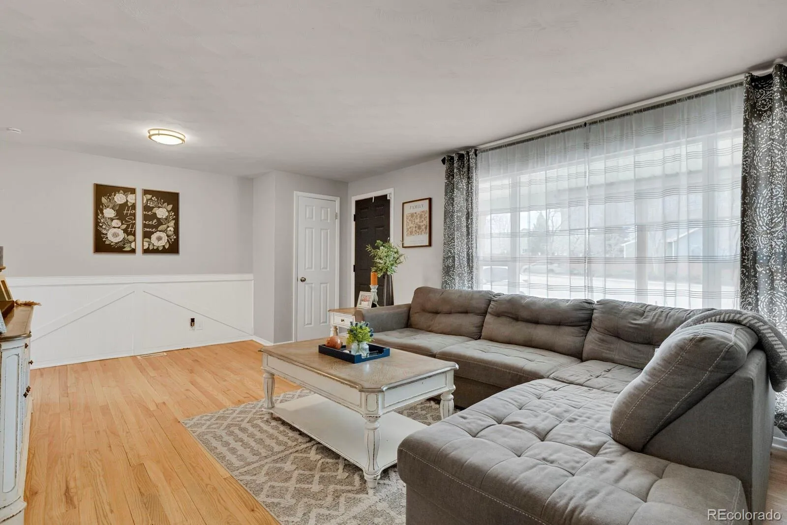 7232 S Broadway Centennial CO 80122 MLS #REC4172200 04092026173646 1600 4