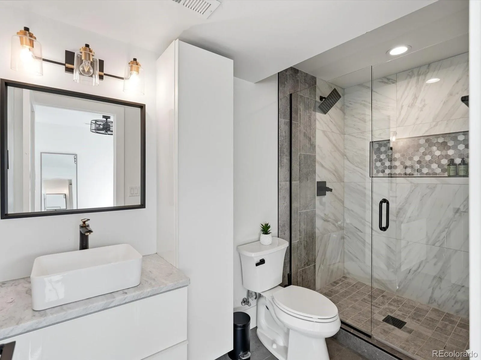 2636 S Acoma Street Denver CO 80223 MLS #REC4172495 05022026051730 1600 18