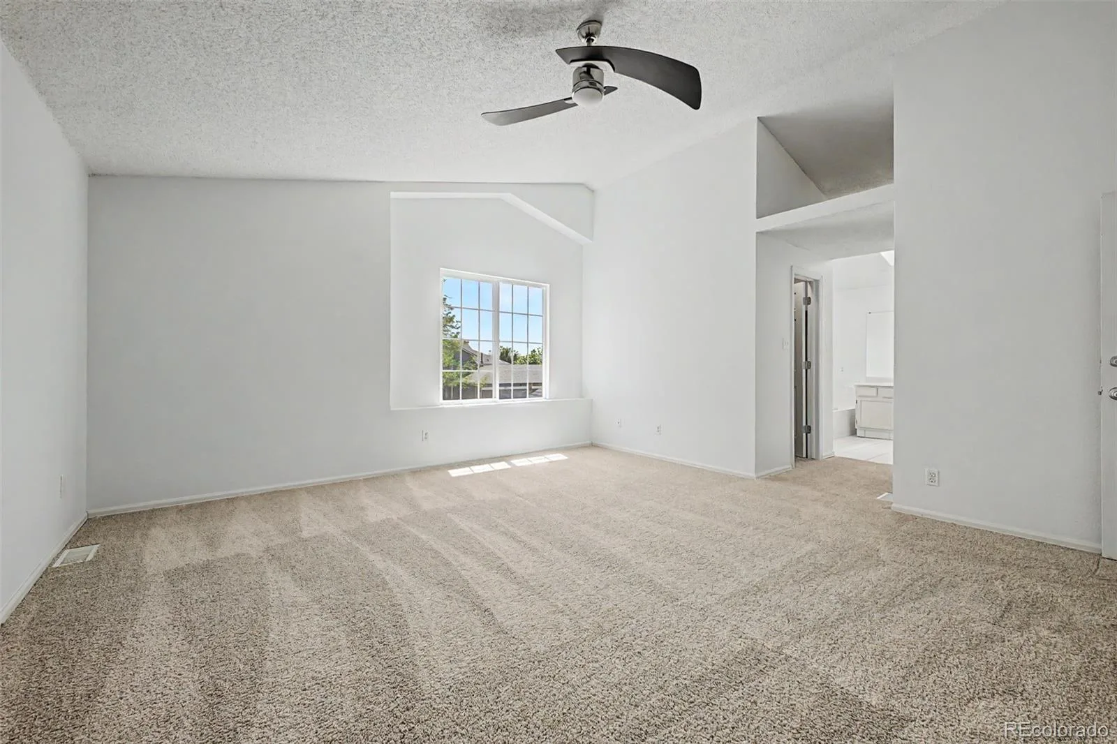 5561 E 117th Avenue Thornton CO 80233 | MLS #REC4173068 07292026194404 1600 23