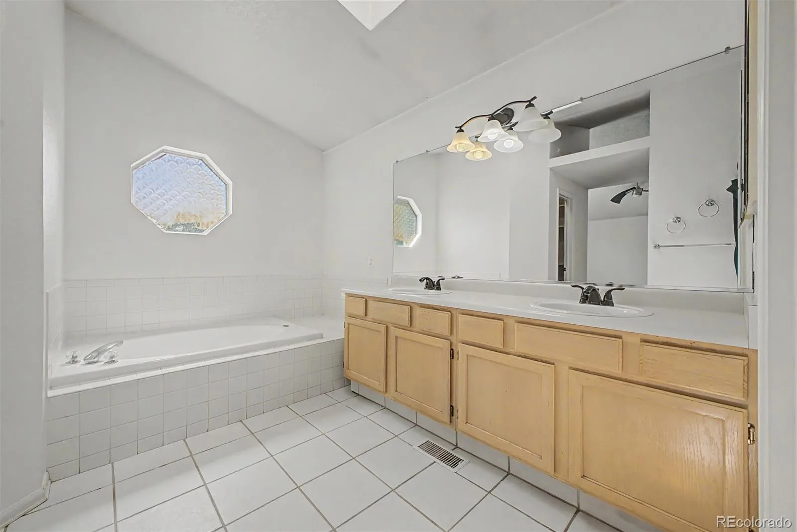 5561 E 117th Avenue Thornton CO 80233 | MLS #REC4173068 07292026194404 1600 26