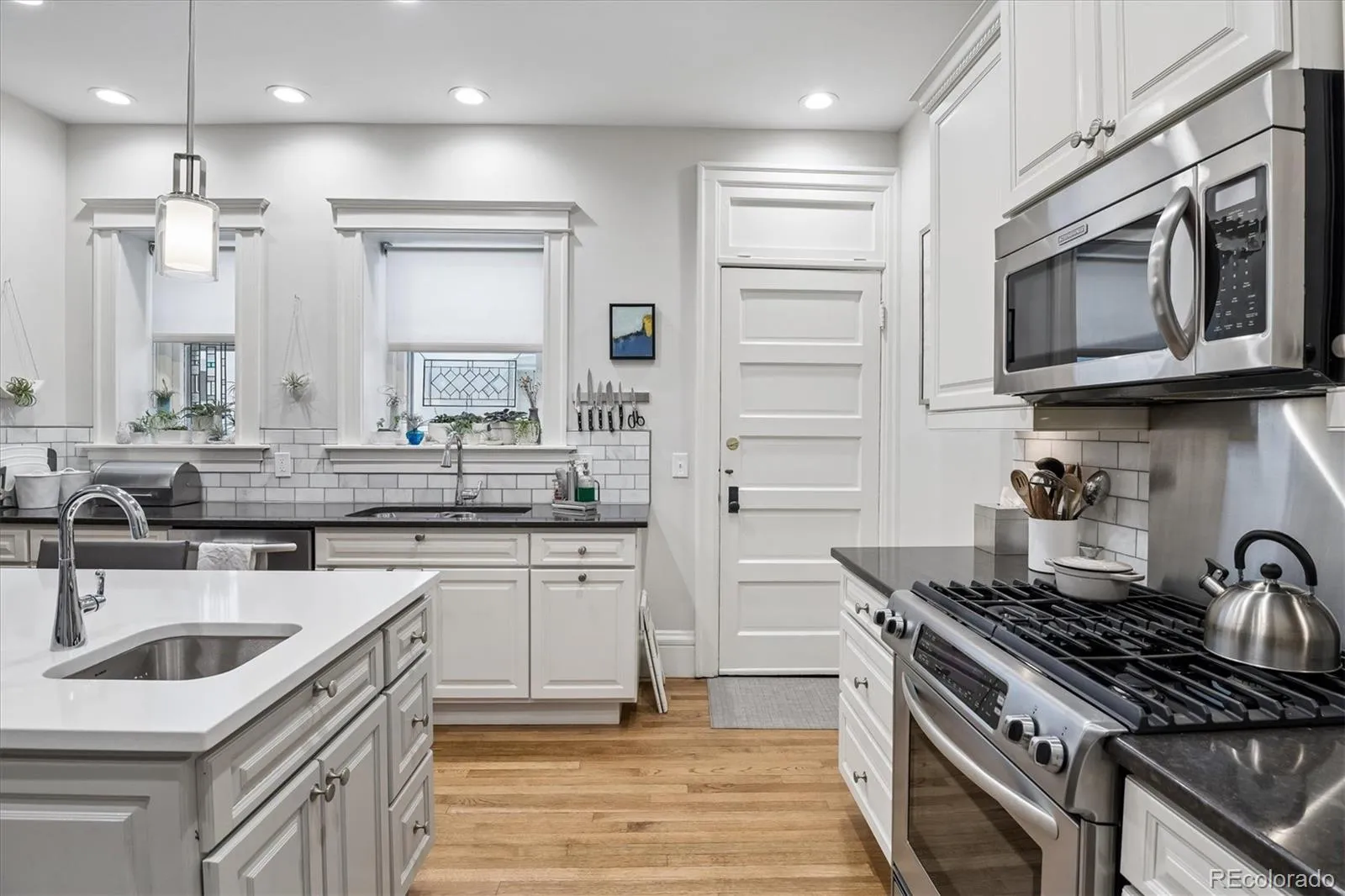 04122026040641 1600 14