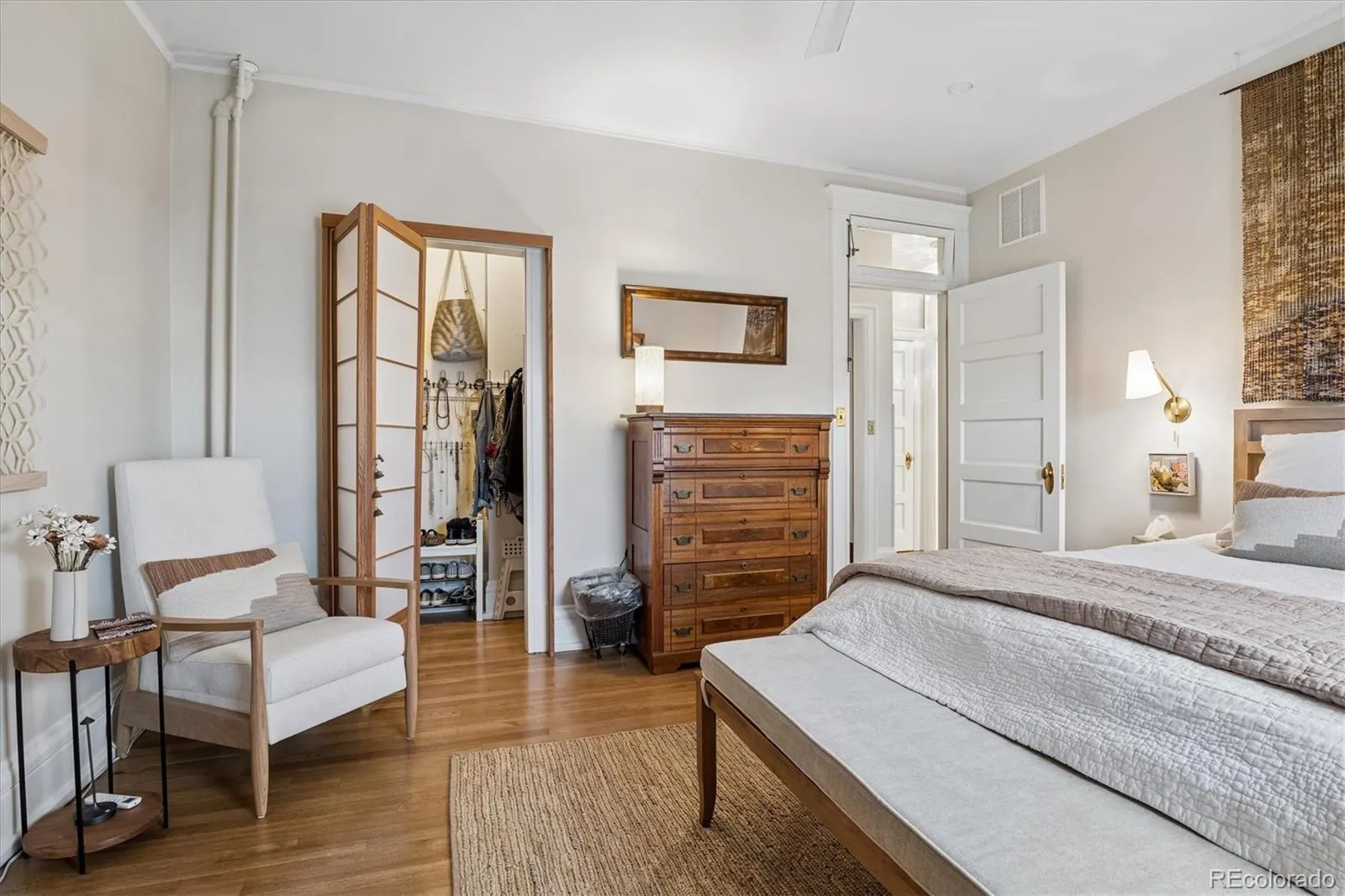 04122026040641 1600 16