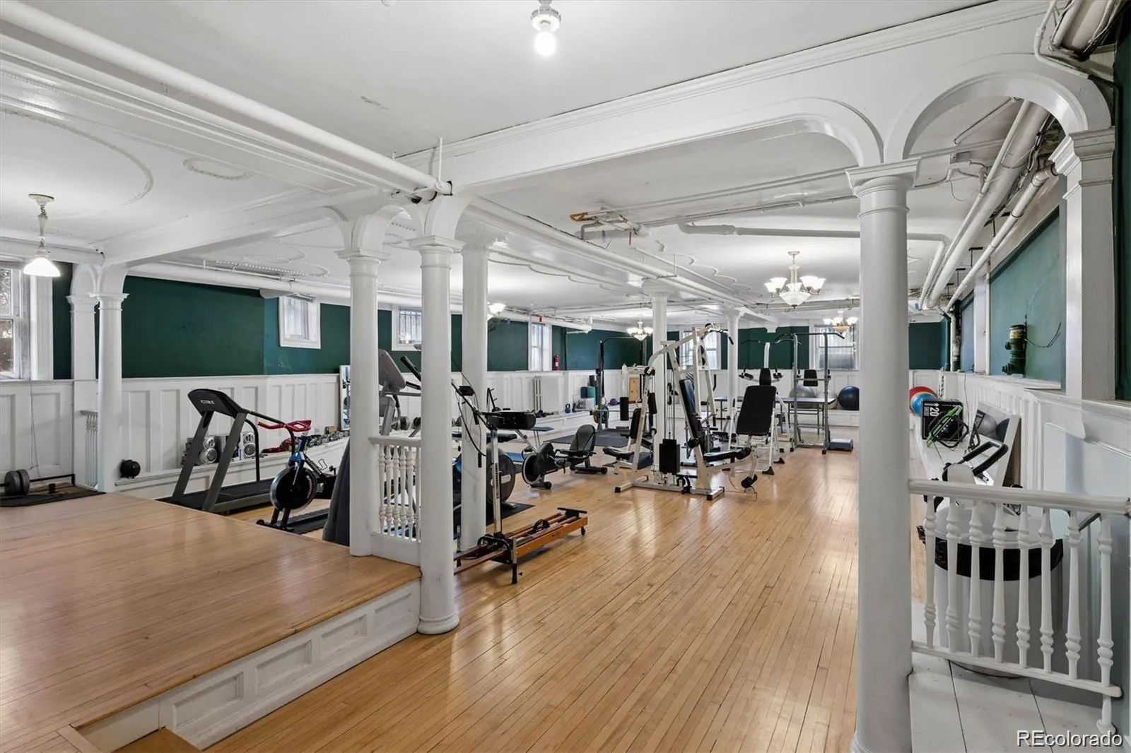 04122026040641 1600 30