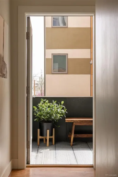 04172026213712 800 18