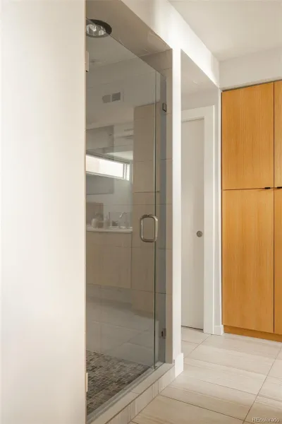 04172026213712 800 22