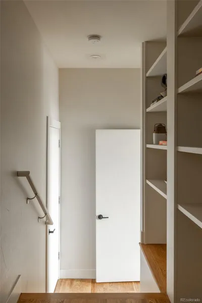 04172026213712 800 26