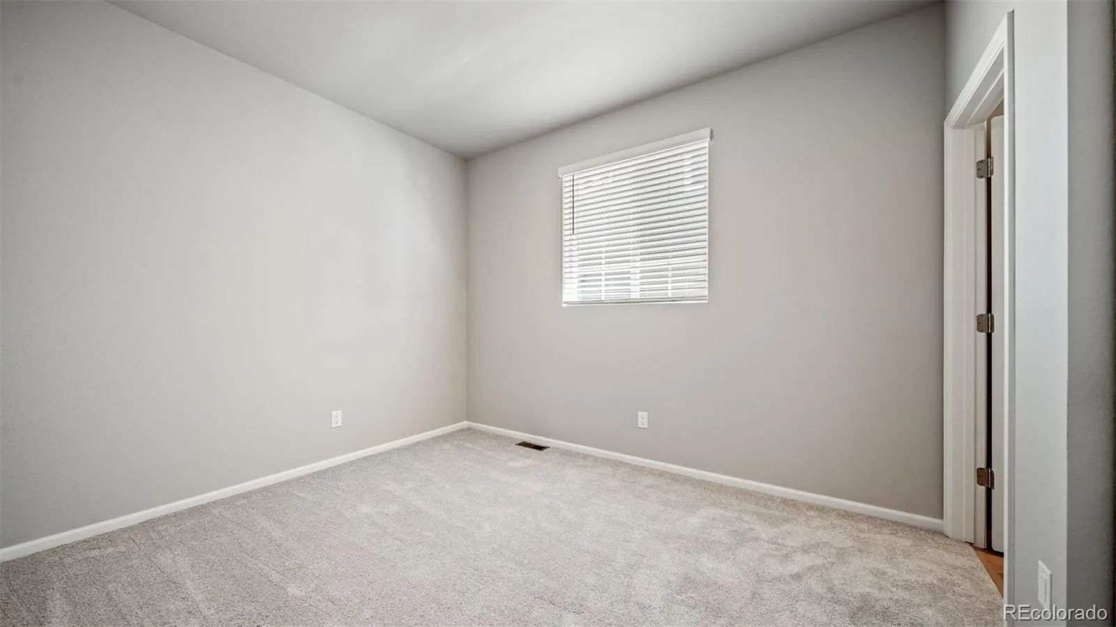 4587 N Sicily Court Aurora CO 80019 | MLS #REC4177285 08122026152707 1600 12