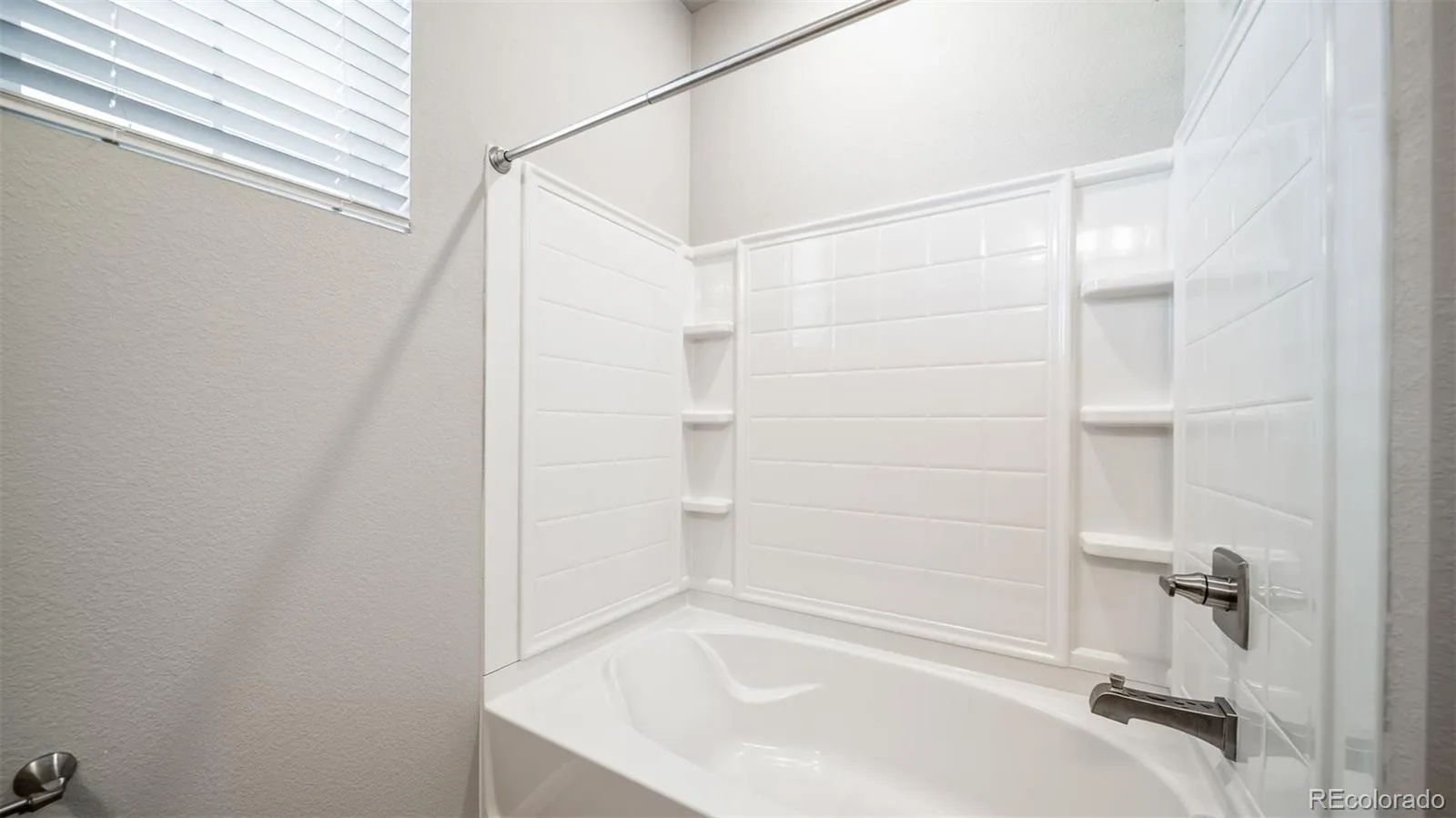 4587 N Sicily Court Aurora CO 80019 | MLS #REC4177285 08122026152707 1600 16
