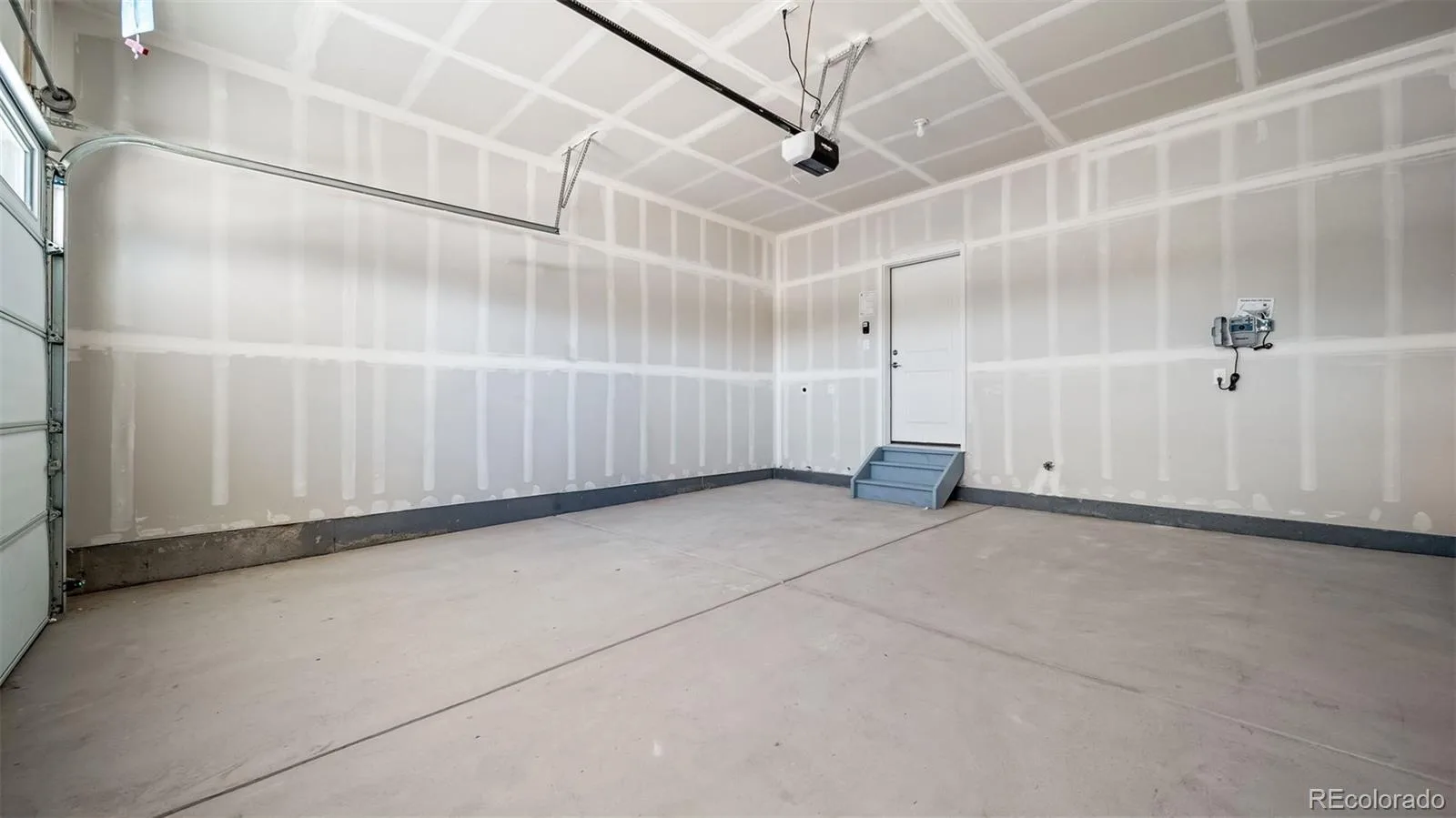 4587 N Sicily Court Aurora CO 80019 | MLS #REC4177285 08122026152707 1600 21