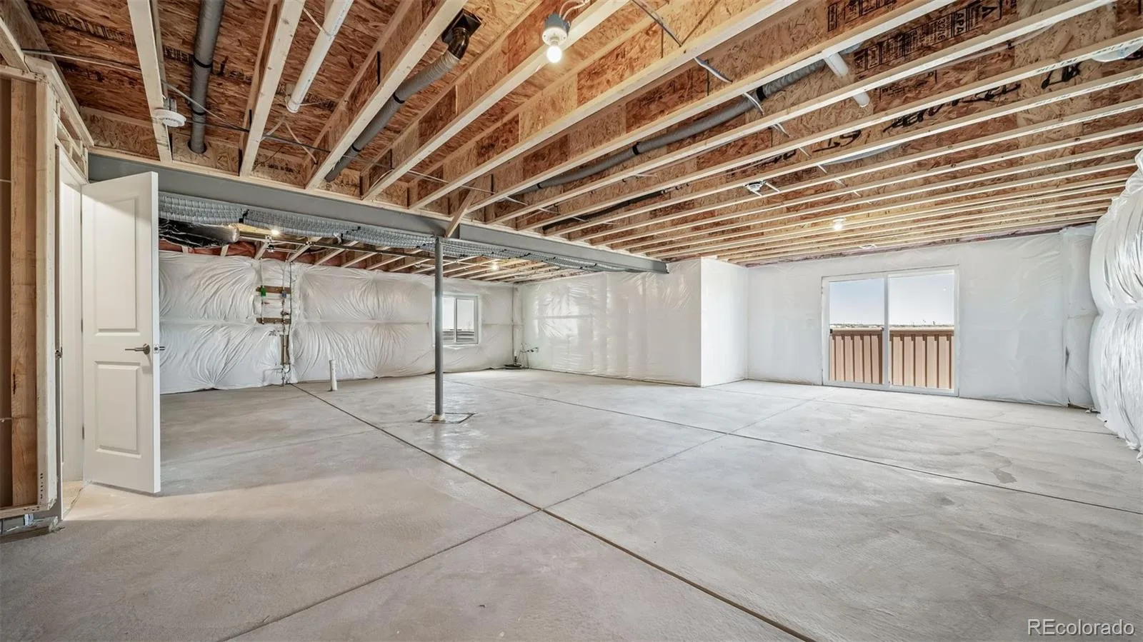 4587 N Sicily Court Aurora CO 80019 | MLS #REC4177285 08122026152707 1600 24