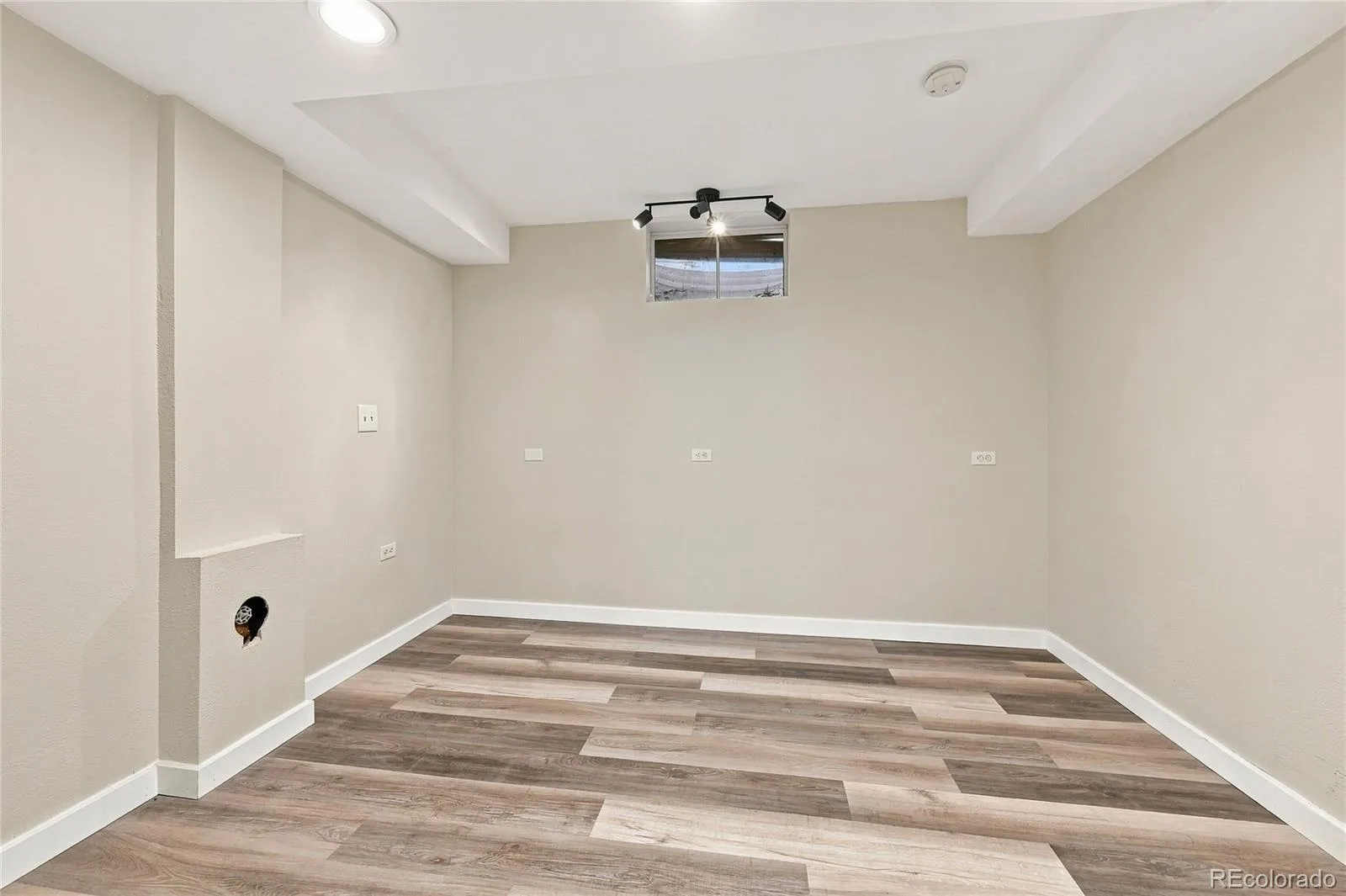 118 S Yates Way Denver CO 80219 | MLS #REC4181332 08142026185509 1600 13