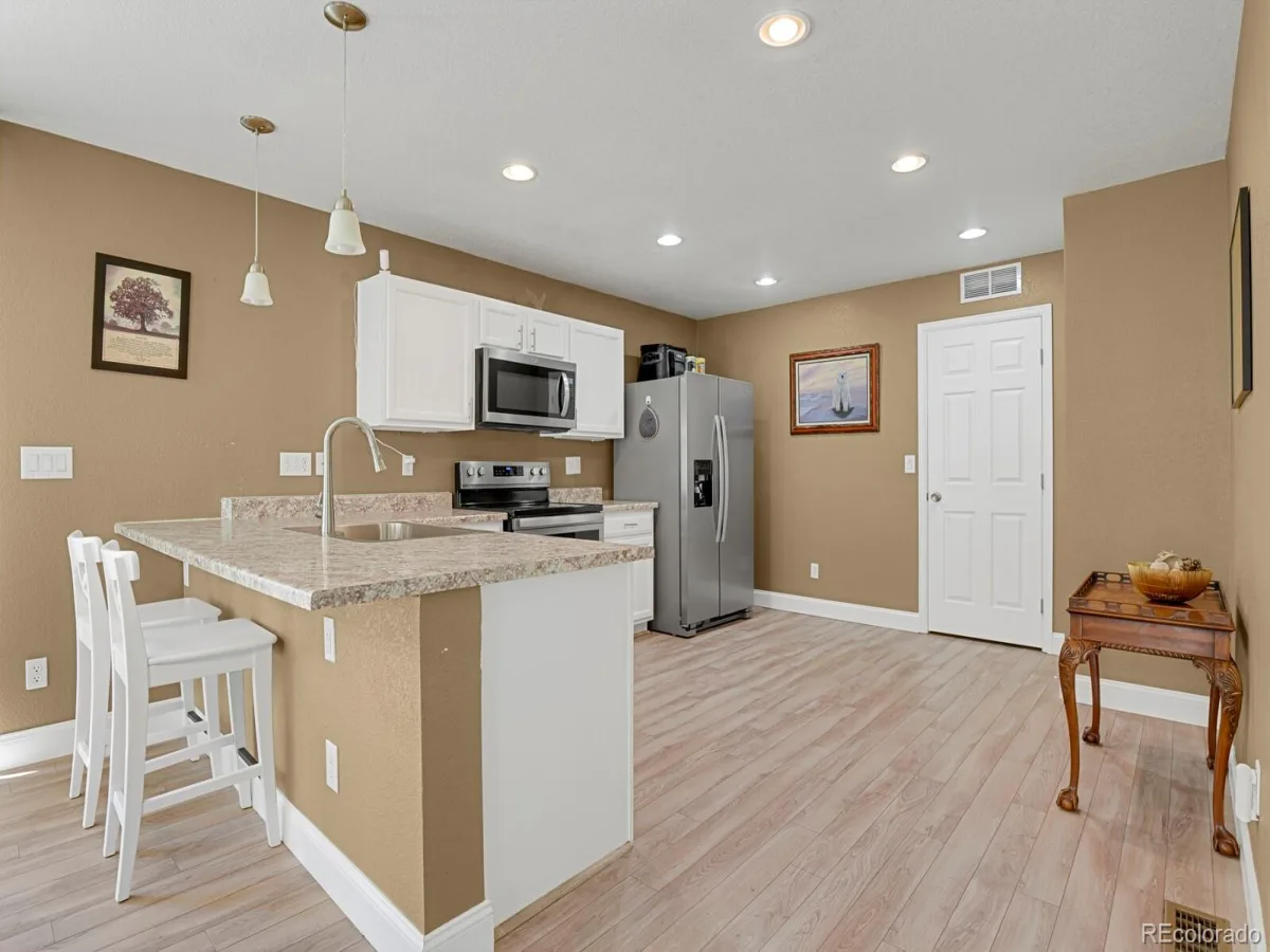 3742 Dinosaur Street Castle Rock CO 80109 | MLS #REC4181889 07242026005826 1200 11
