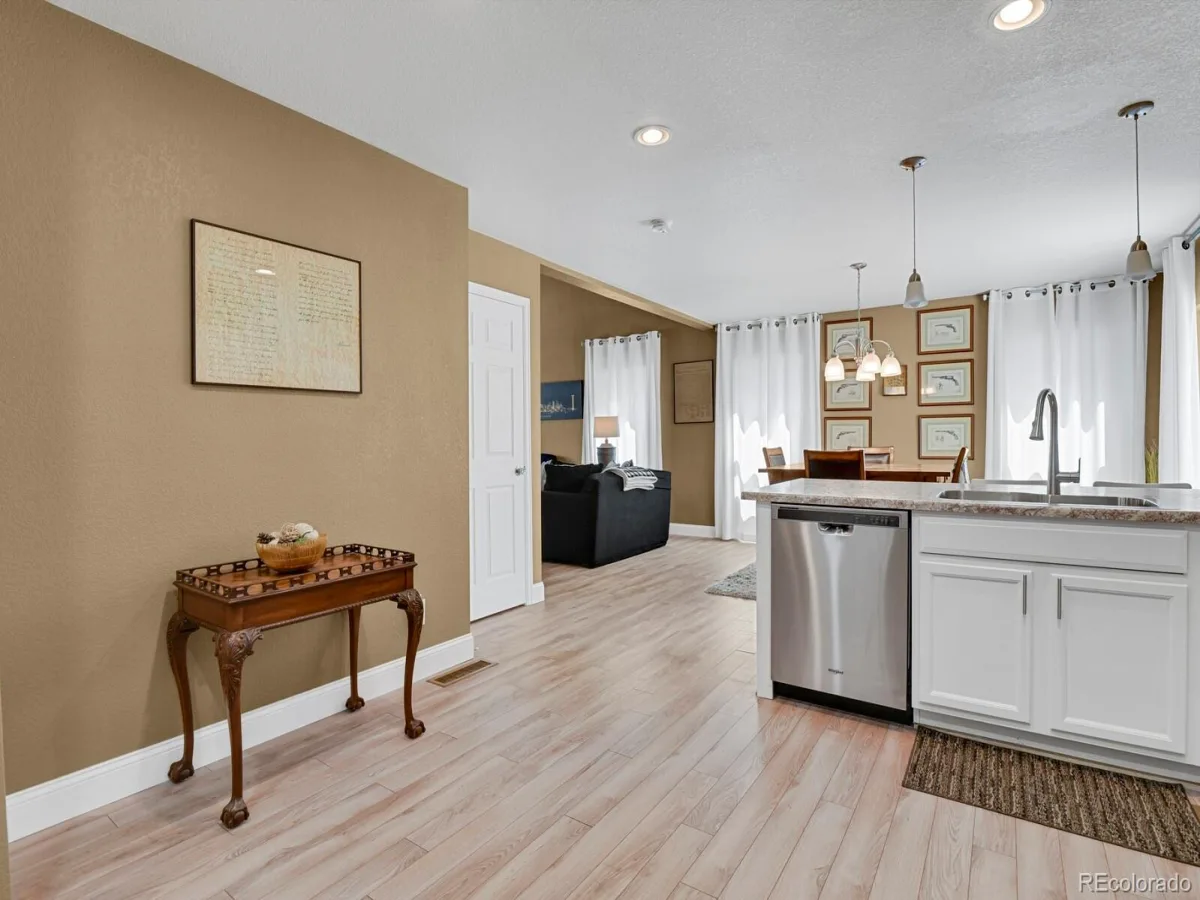 3742 Dinosaur Street Castle Rock CO 80109 | MLS #REC4181889 07242026005826 1200 13